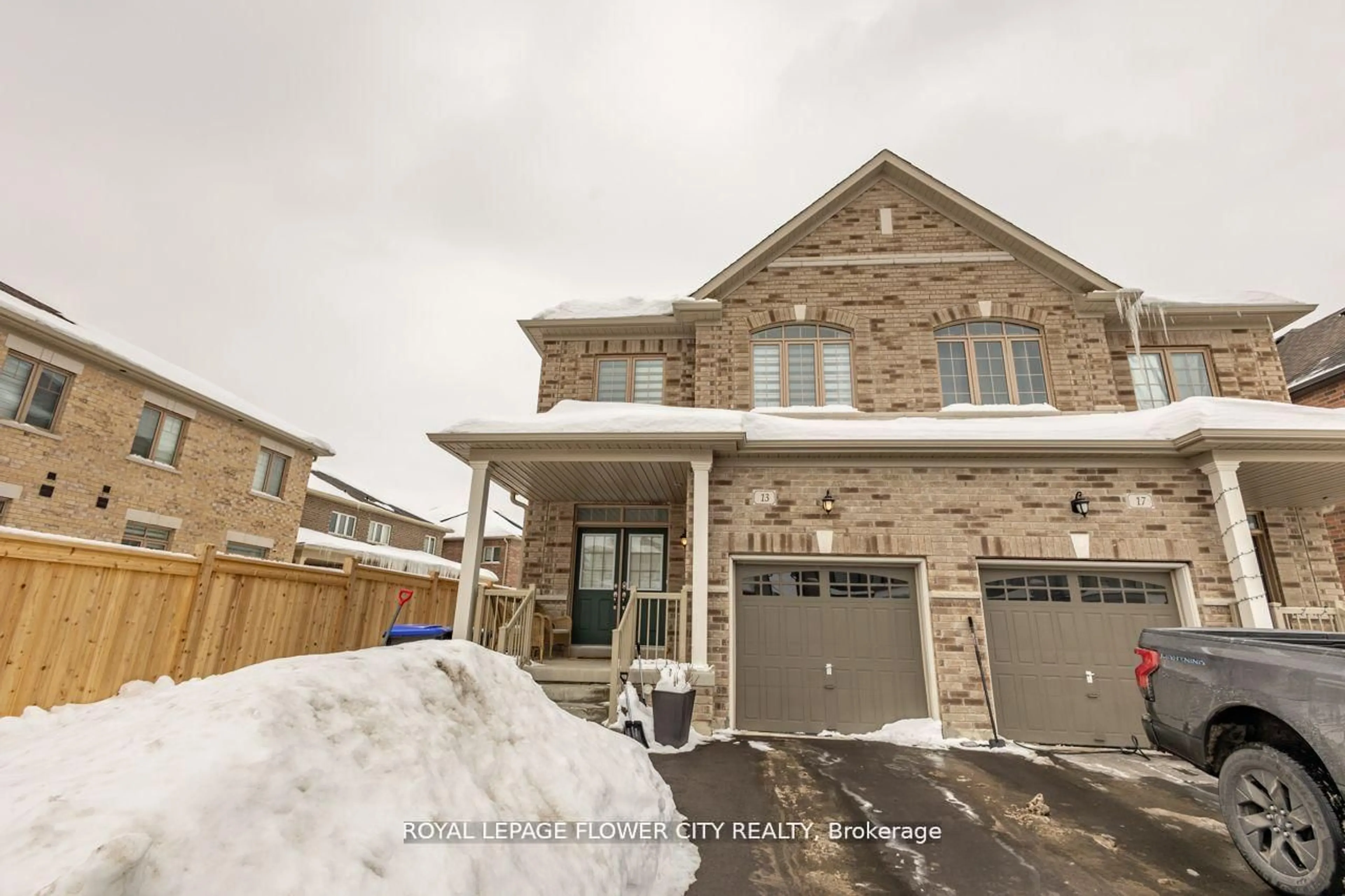 Home with brick exterior material, street for 13 Ferragine Cres, Bradford West Gwillimbury Ontario L3Z 2A6