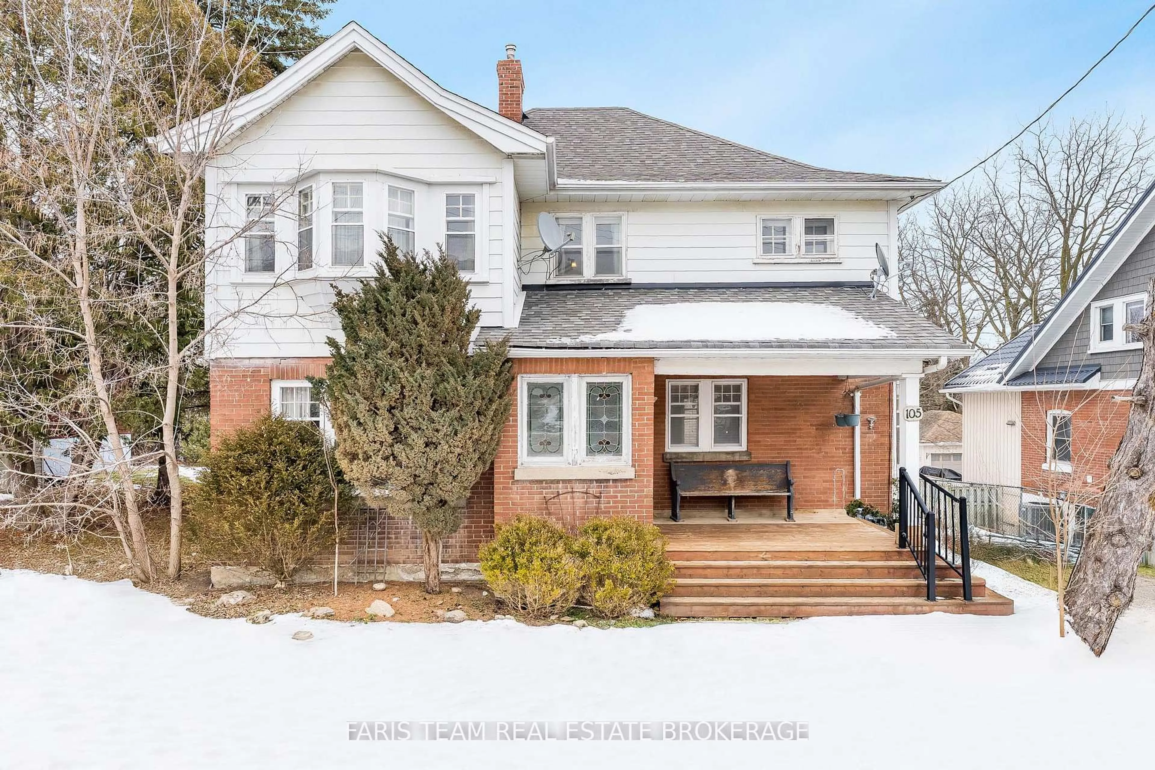 Home with brick exterior material, street for 105 Barrie St, Bradford West Gwillimbury Ontario L9S 2C9