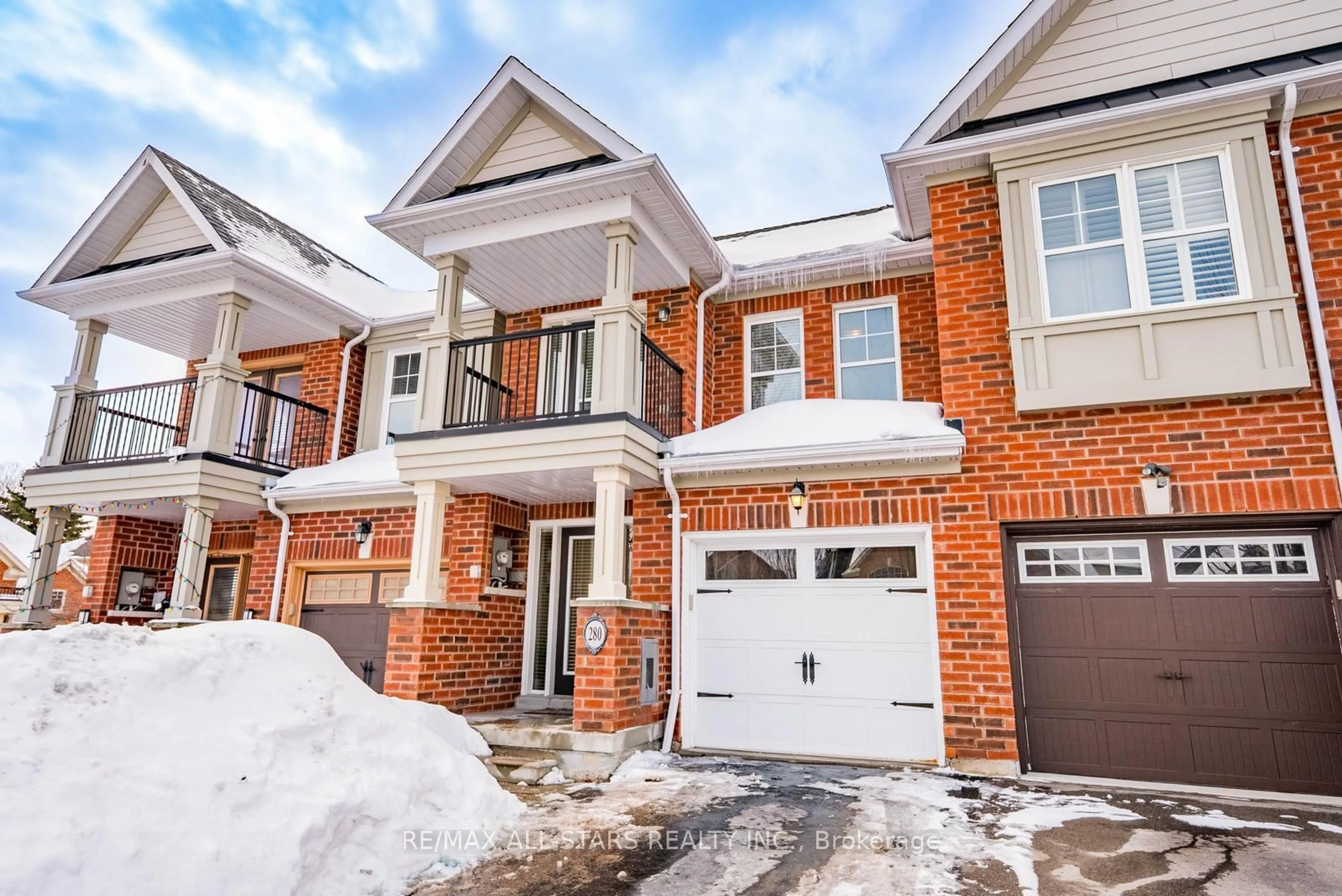 Home with brick exterior material, street for 280 Sandale Rd, Whitchurch-Stouffville Ontario L4A 0Y4