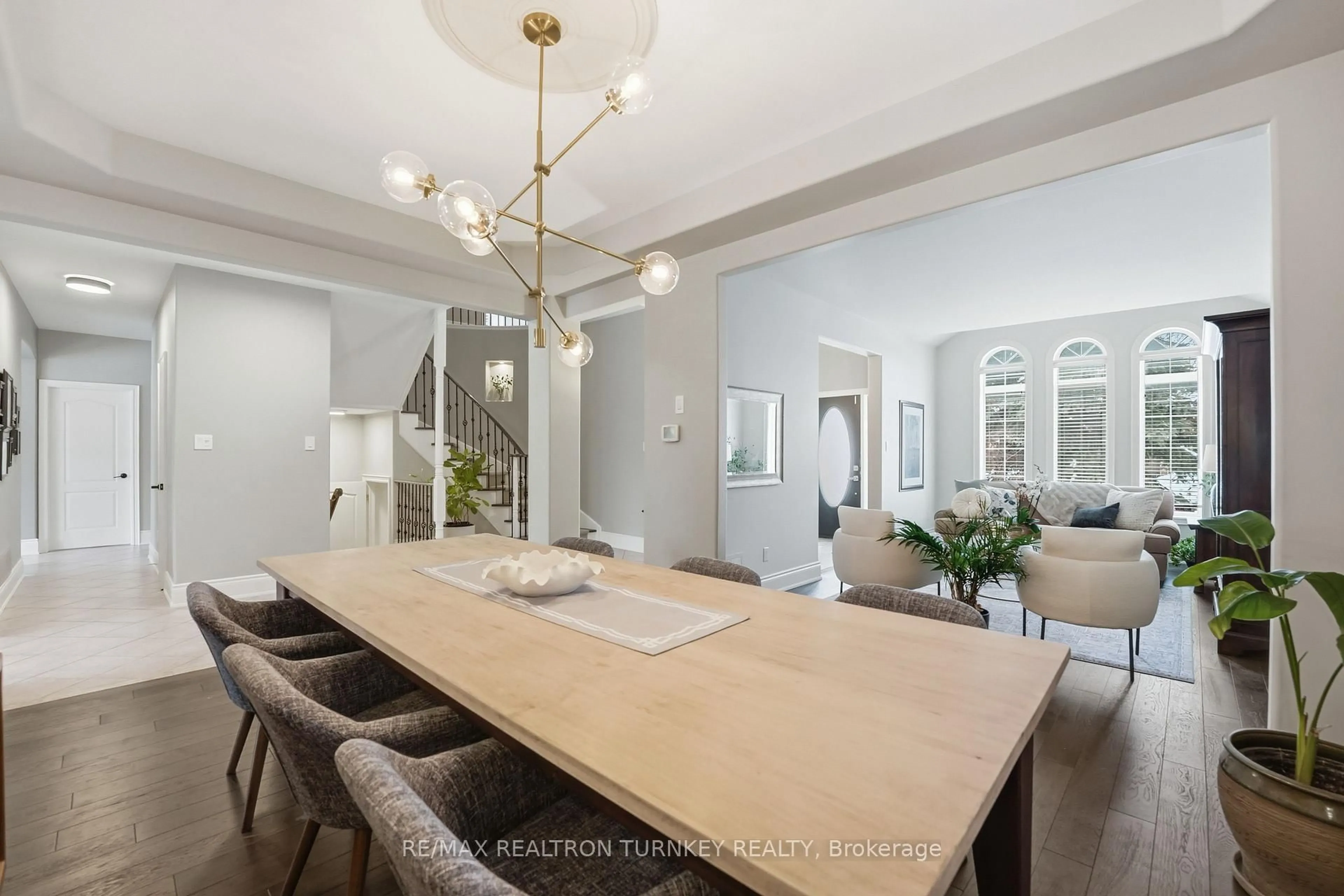 Dining room, unknown for 668 Foxcroft Blvd, Newmarket Ontario L3X 1N3