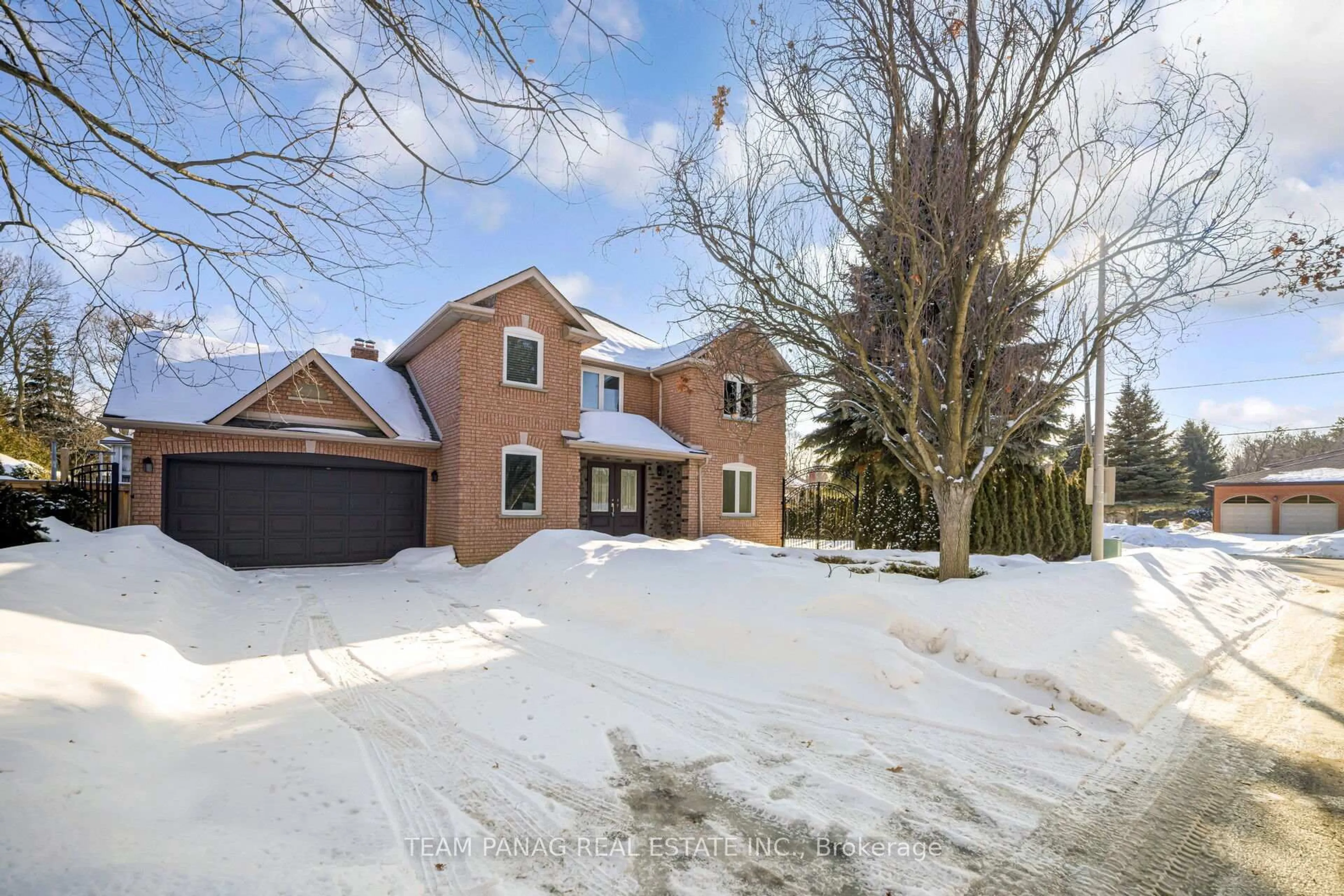 Home with brick exterior material, street for 133 Arten Ave, Richmond Hill Ontario L4C 9Y3