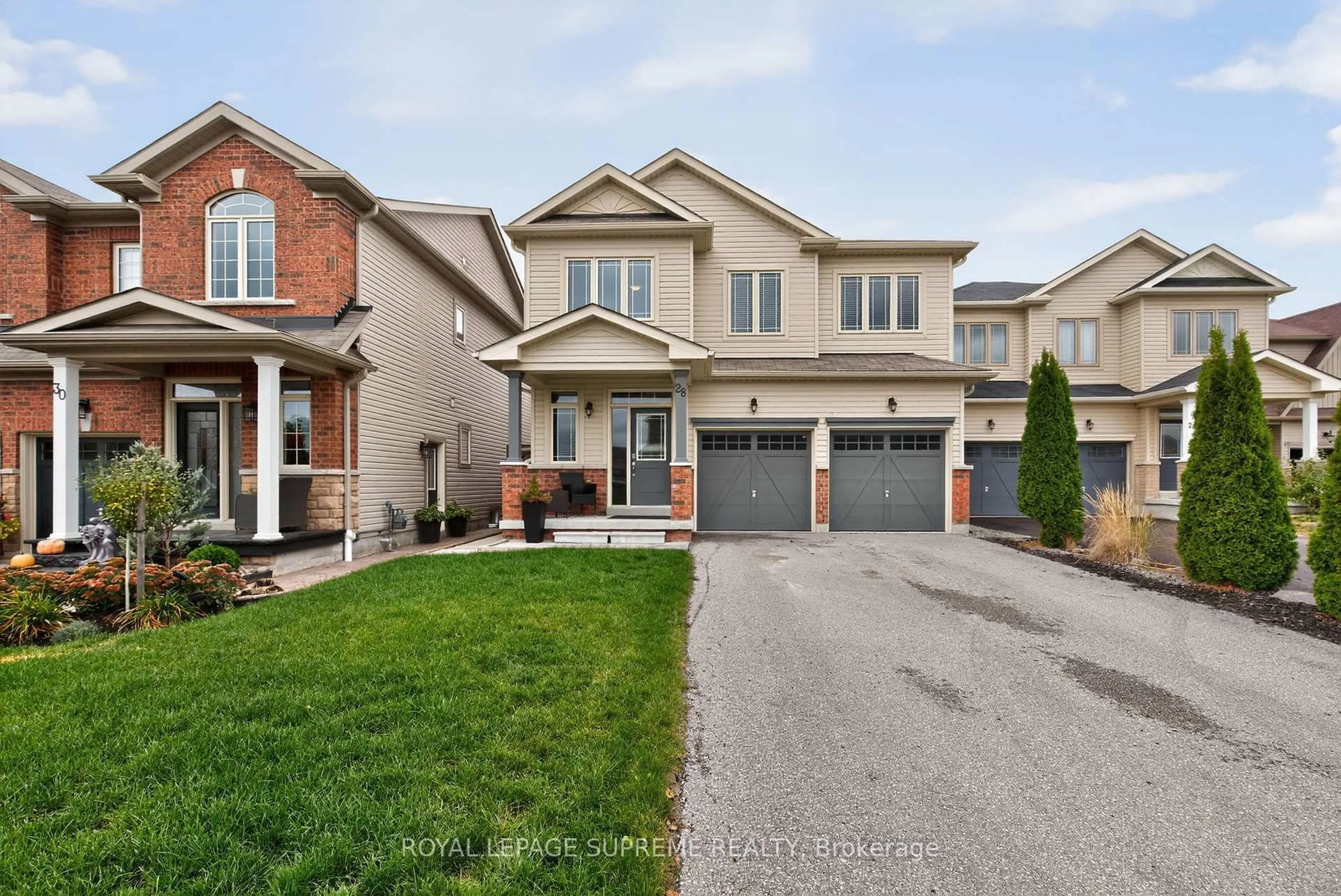 Home with brick exterior material, street for 28 Mandley St, Essa Ontario L3W 0B6