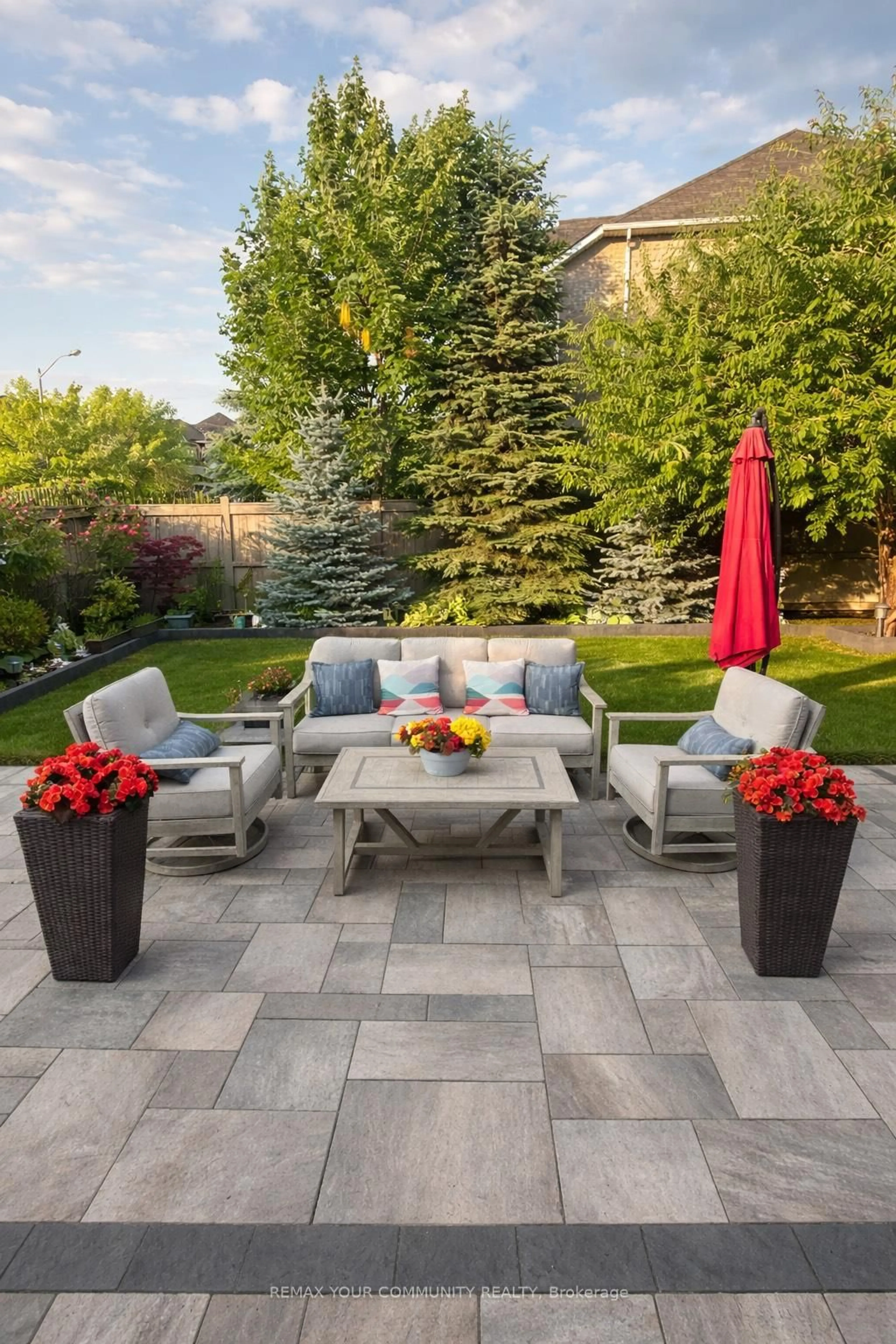 Patio, street for 159 Golden Forest Rd, Vaughan Ontario L6A 0S6