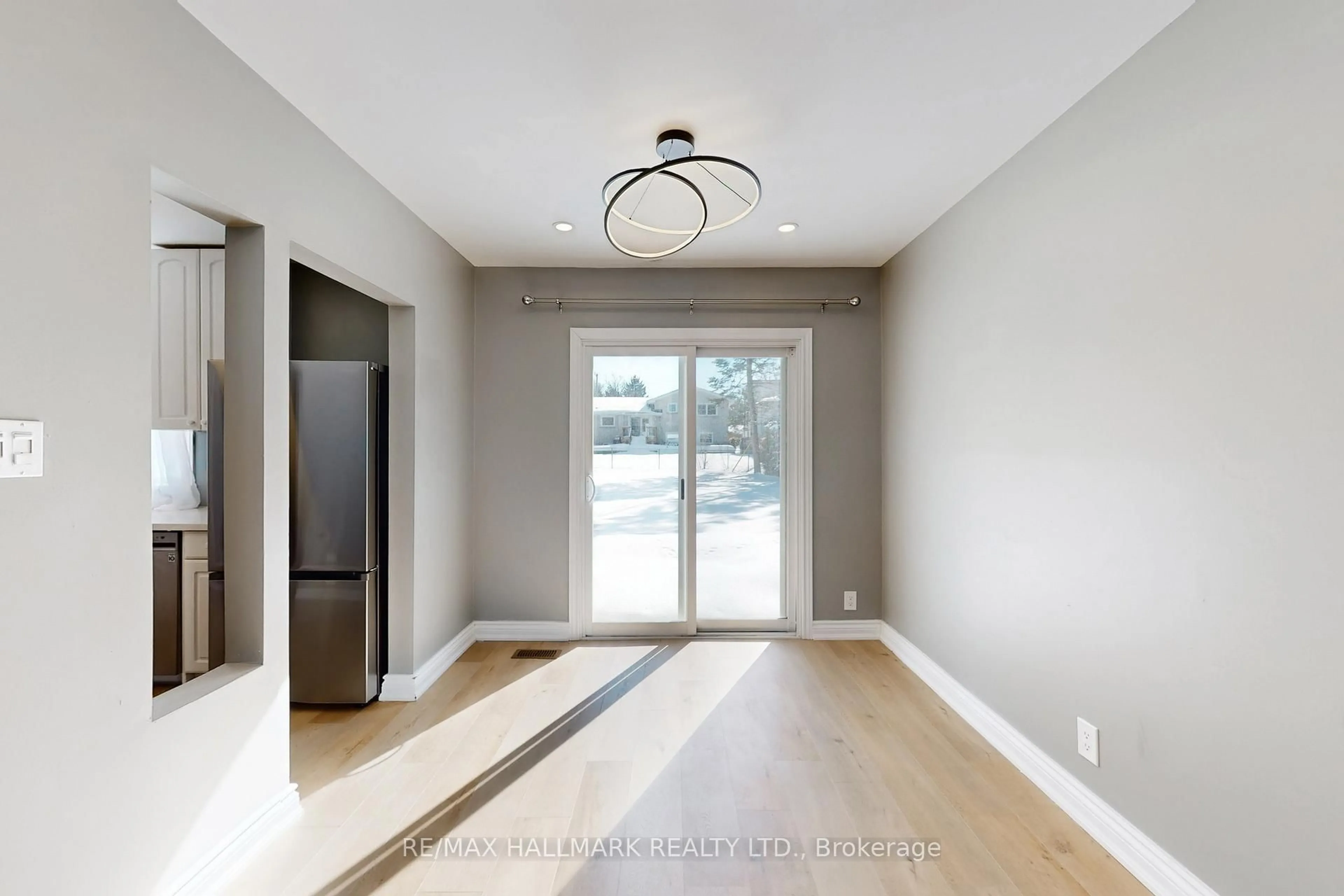 Indoor entryway for 448 Loretta Cres, Whitchurch-Stouffville Ontario L4A 7G2