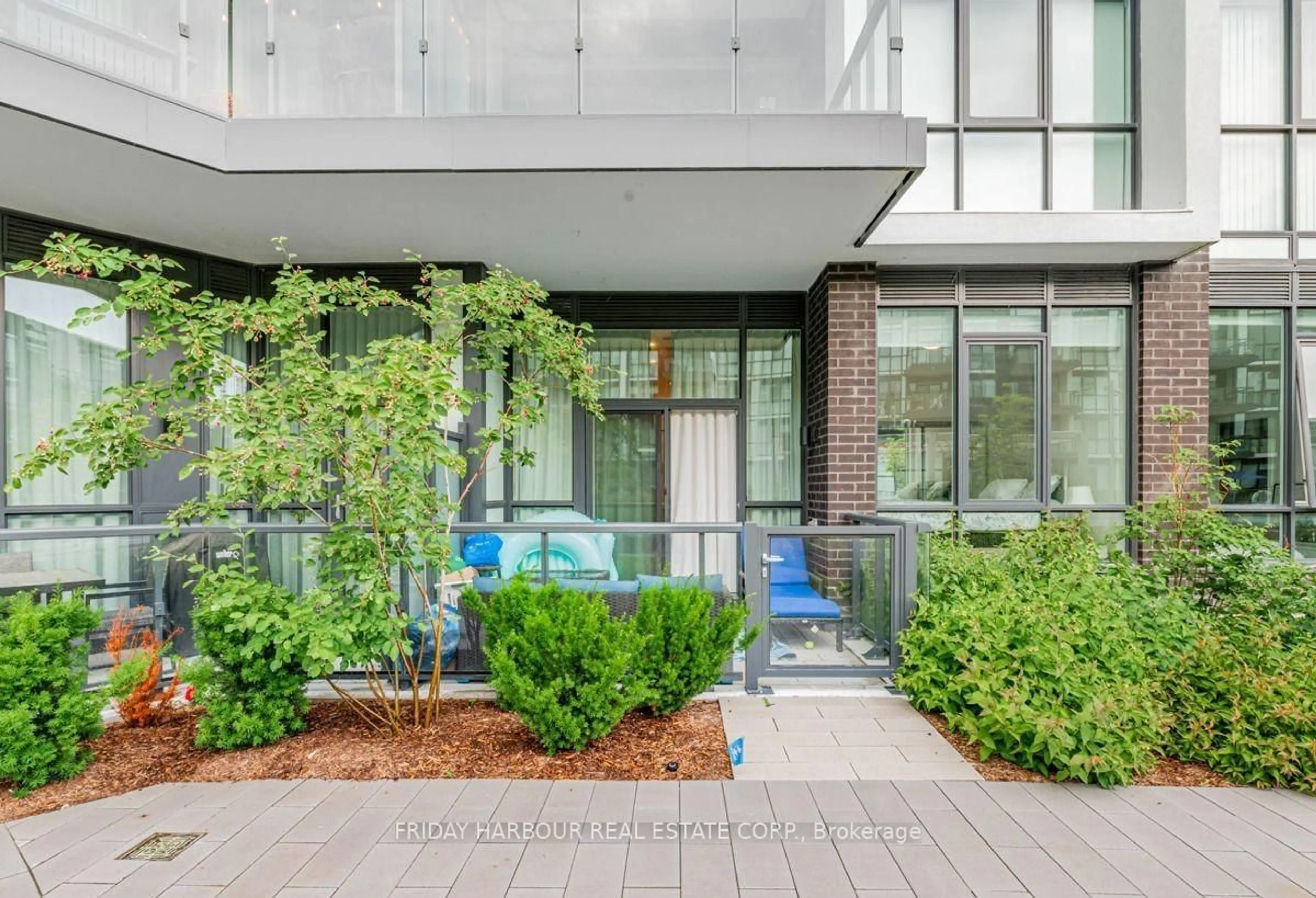 Patio, street for 415 Sea Ray Ave #126, Innisfil Ontario L9S 0R5