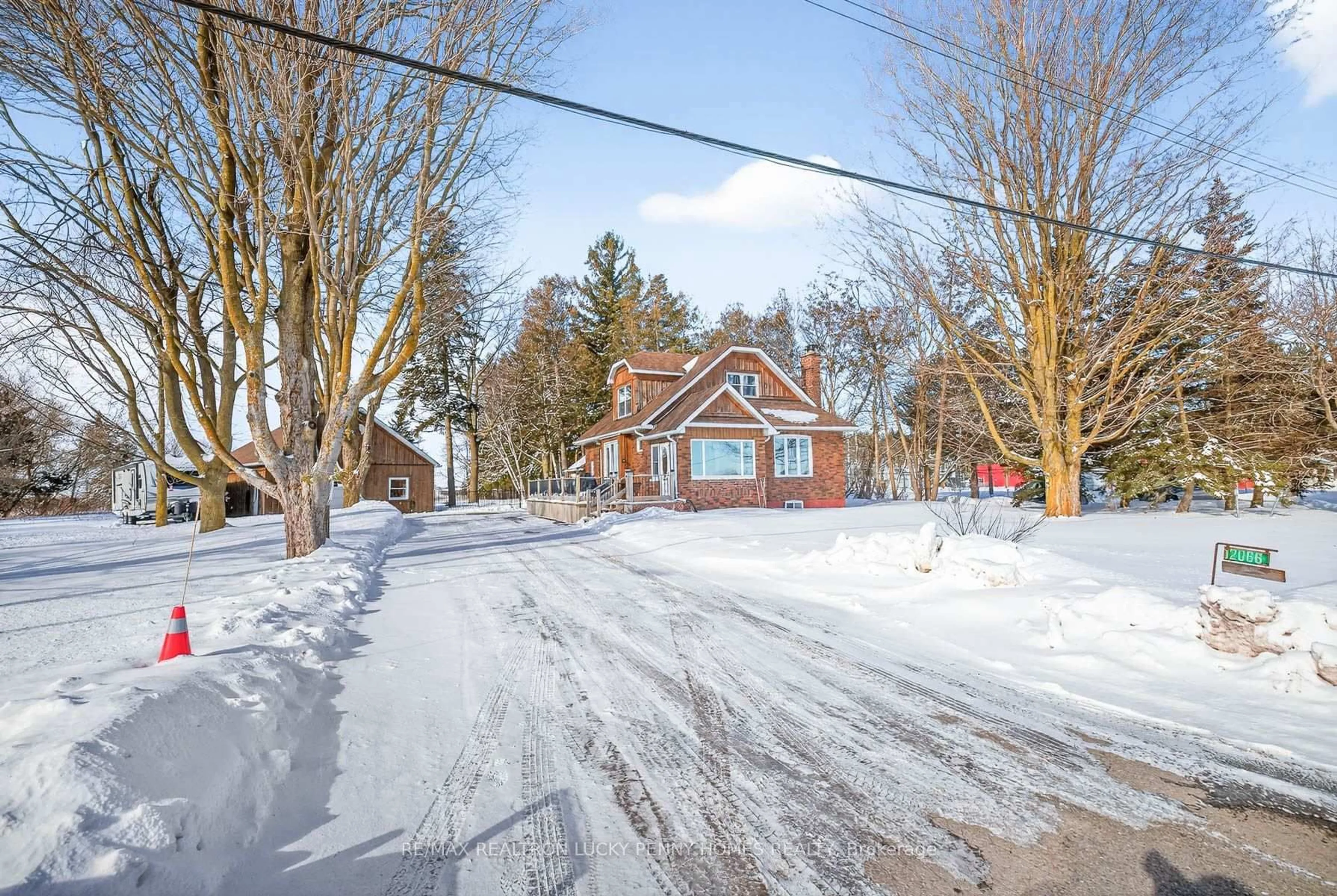 A pic from outside/outdoor area/front of a property/back of a property/a pic from drone, street for 12066 48 Highway, Whitchurch-Stouffville Ontario L4A 7X5