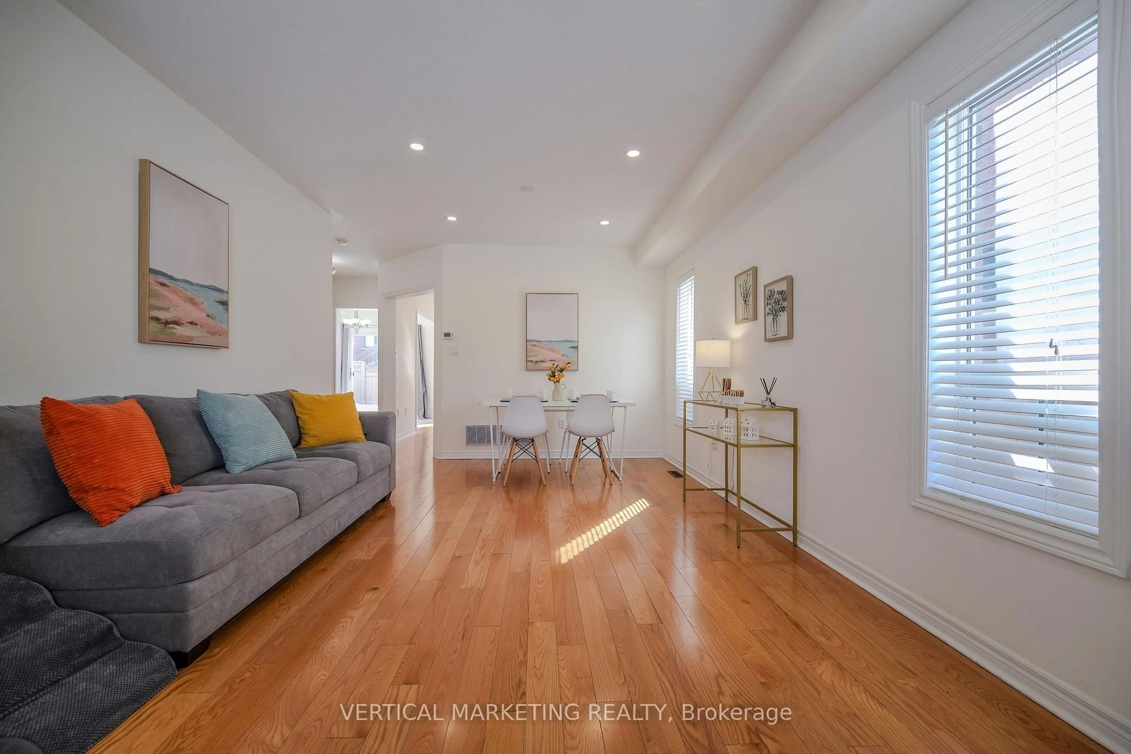 Living room with furniture, wood/laminate floor for 37 Mynden Way, Newmarket Ontario L3X 3A7