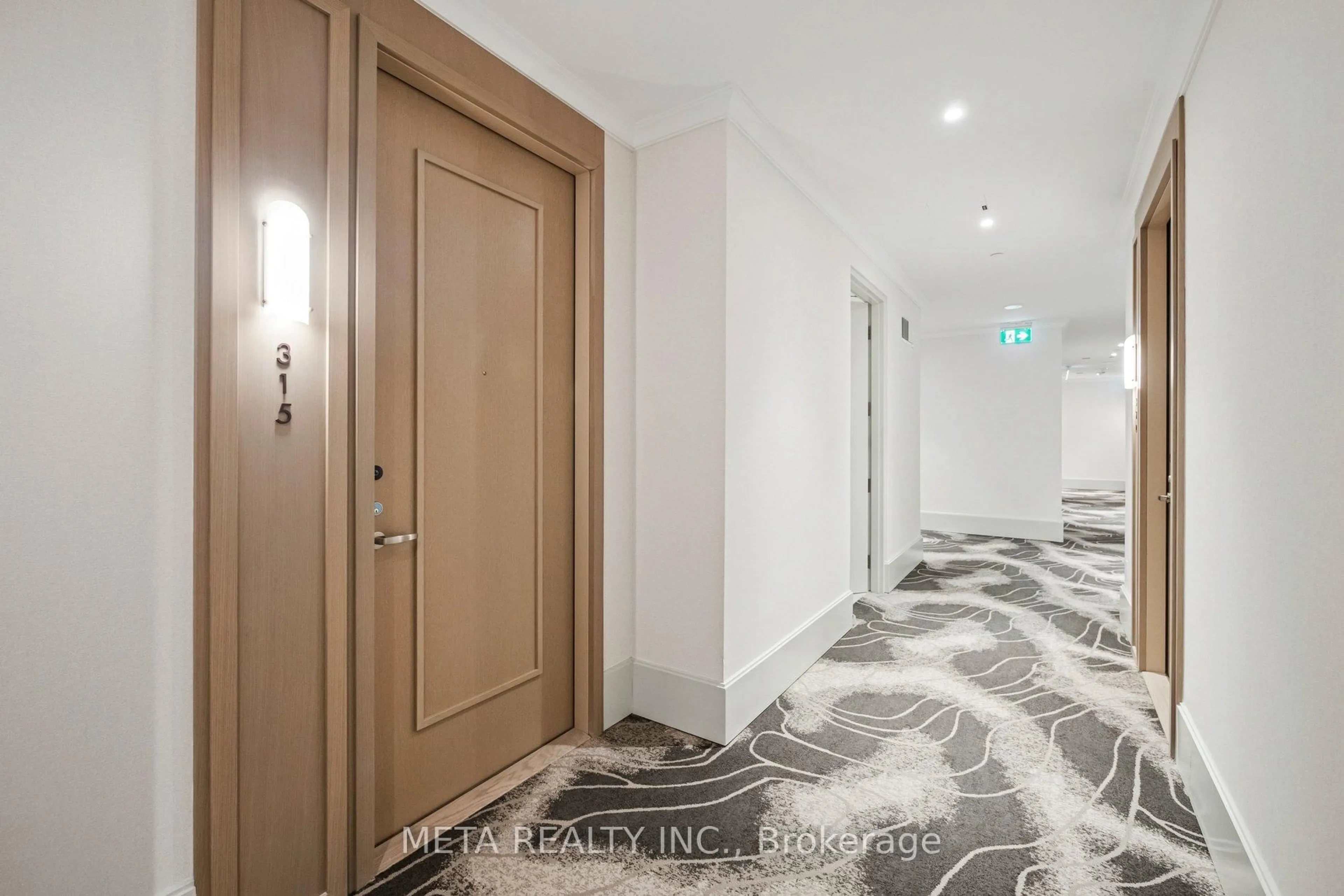 Indoor foyer for 399 Royal Orhcard Blvd #315, Markham Ontario L3T 0H3