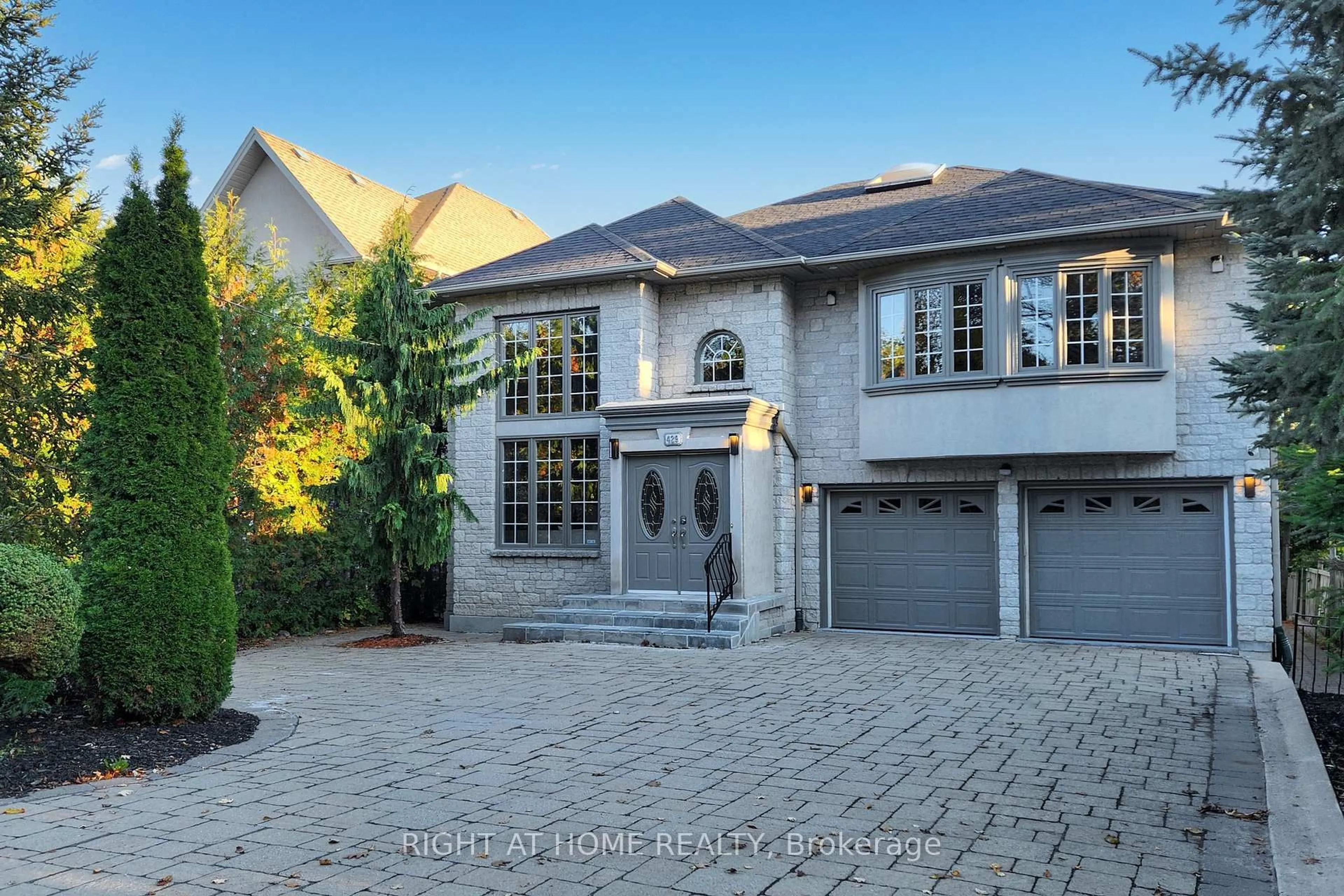 Home with brick exterior material, street for 429 North Lake Rd, Richmond Hill Ontario L4E 3A7