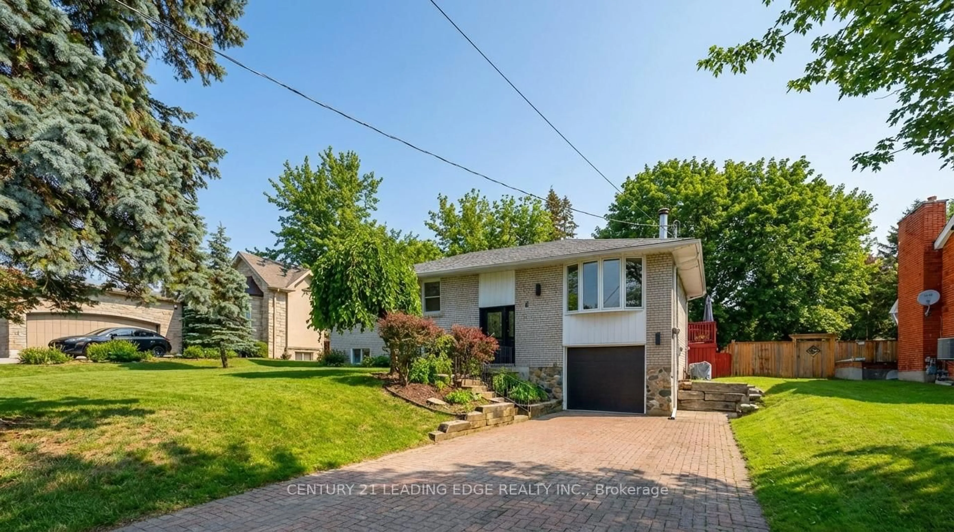 Unknown for 8 Doner St, New Tecumseth Ontario L9R 1M5