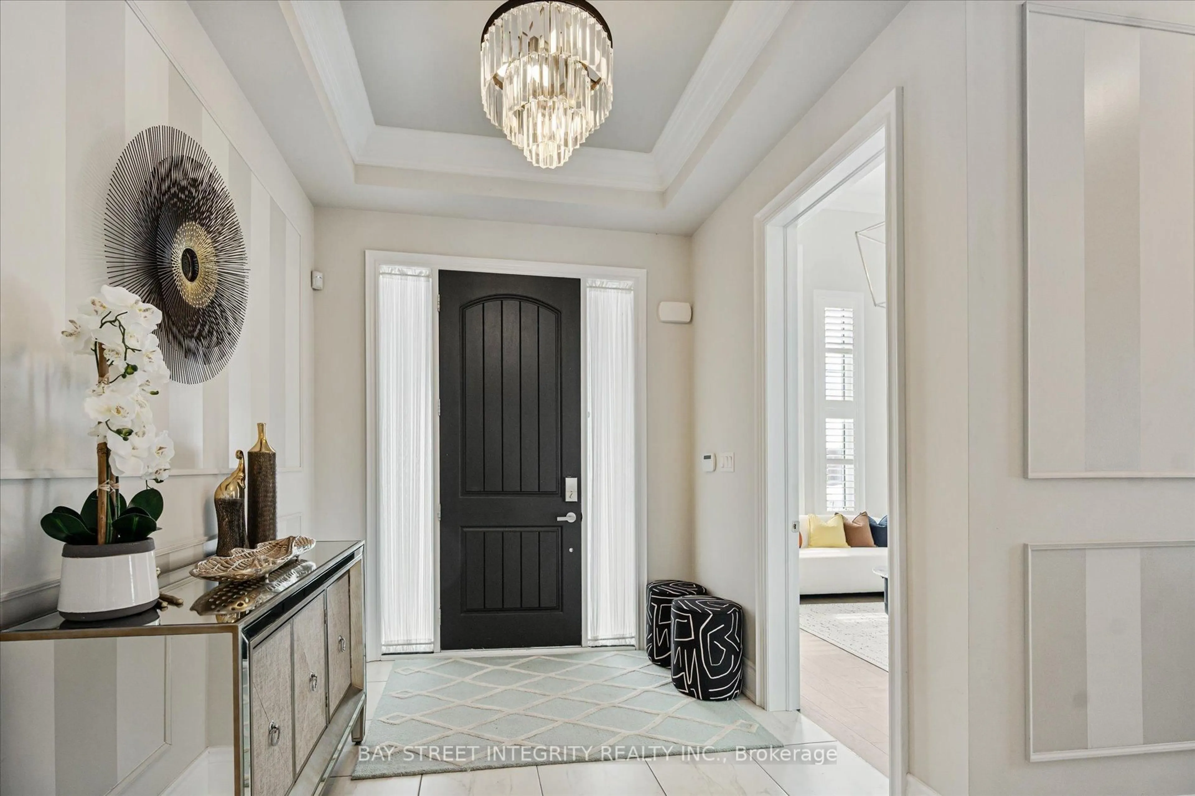 Indoor entryway for 163 Abner Miles Dr, Vaughan Ontario L6A 4X4