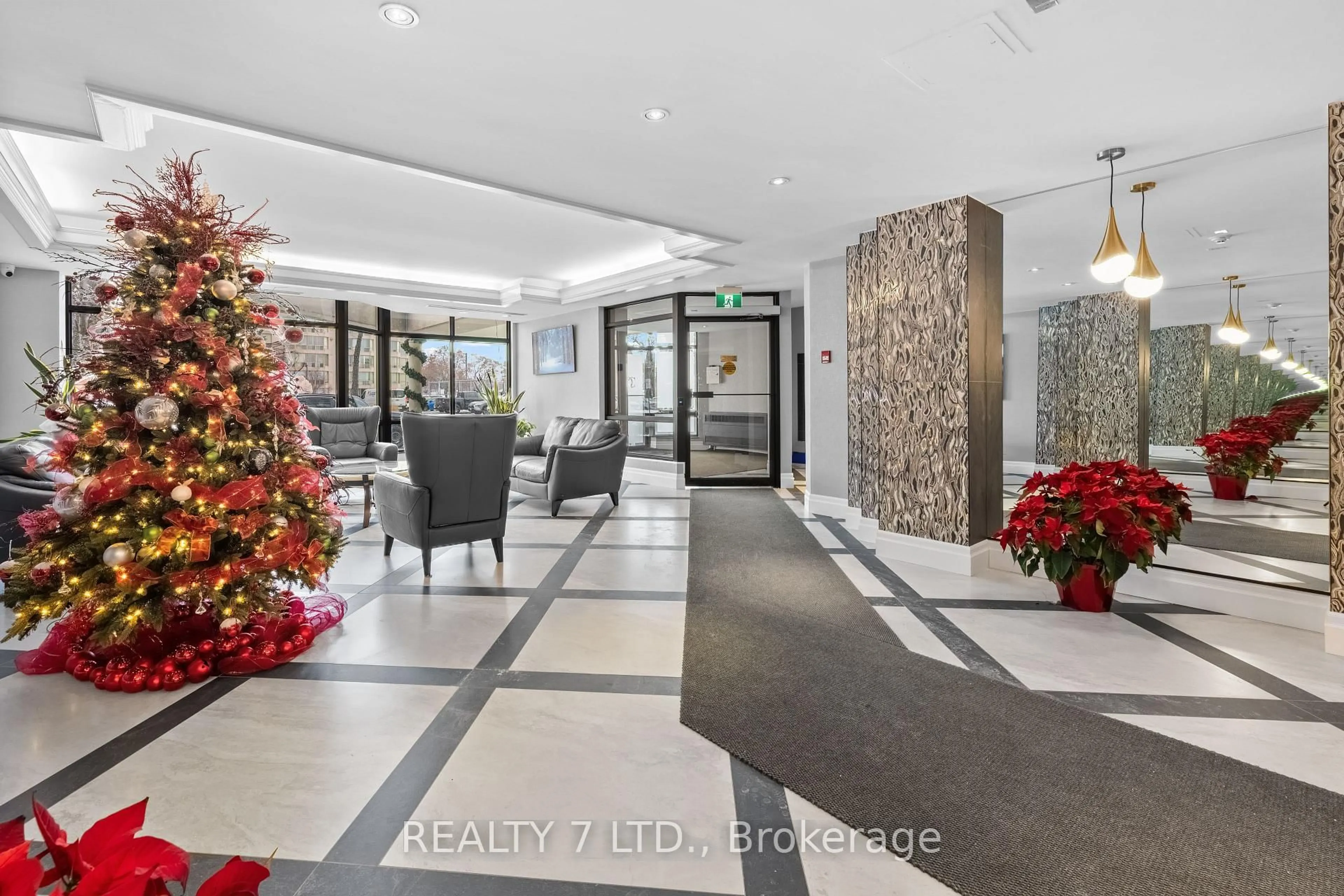 Lobby for 175 Cedar Ave #303, Richmond Hill Ontario L4C 9V3