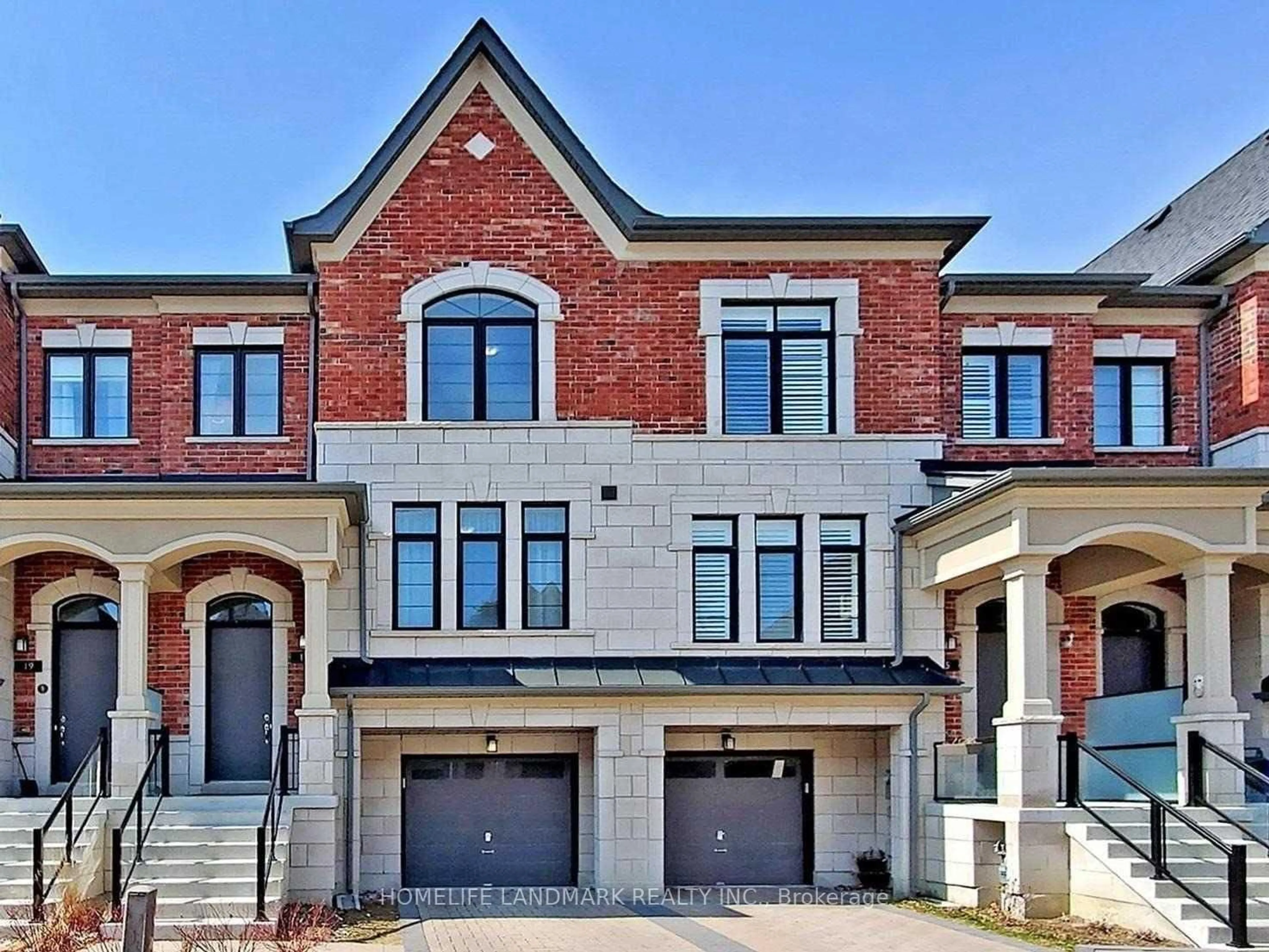 Home with brick exterior material, street for 17 Duncombe Lane, Richmond Hill Ontario L4C 1C2