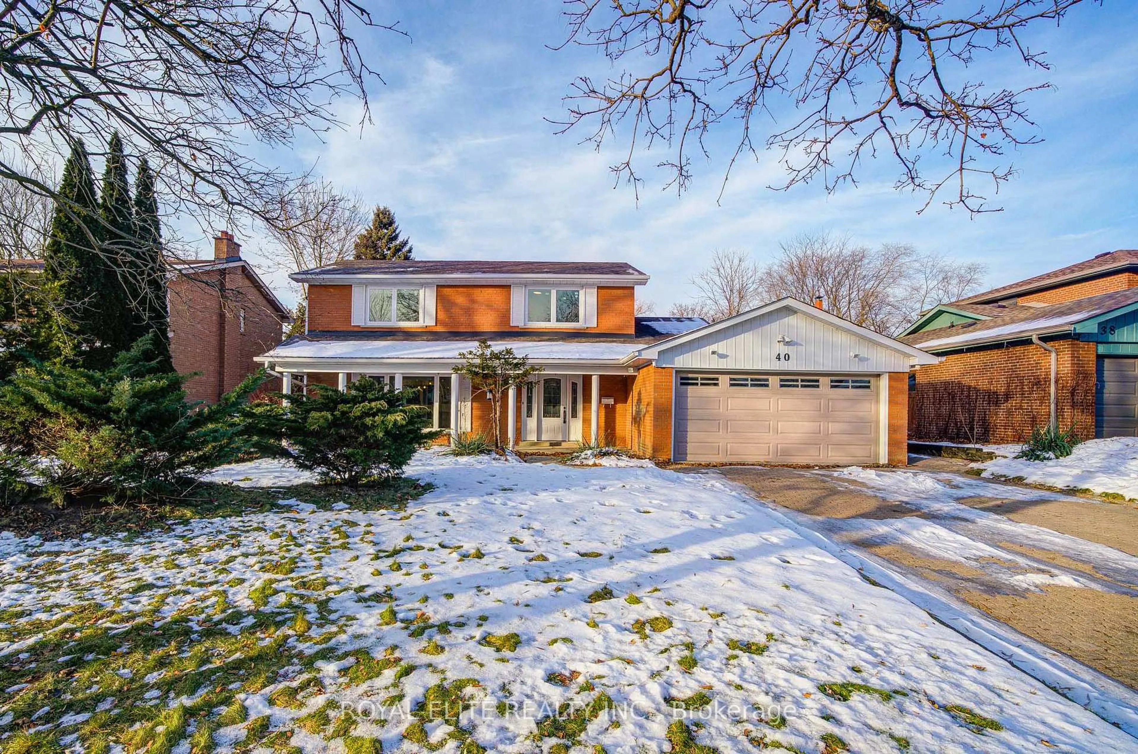 Home with brick exterior material, street for 40 Squire Baker's Lane, Markham Ontario L3P 3G9