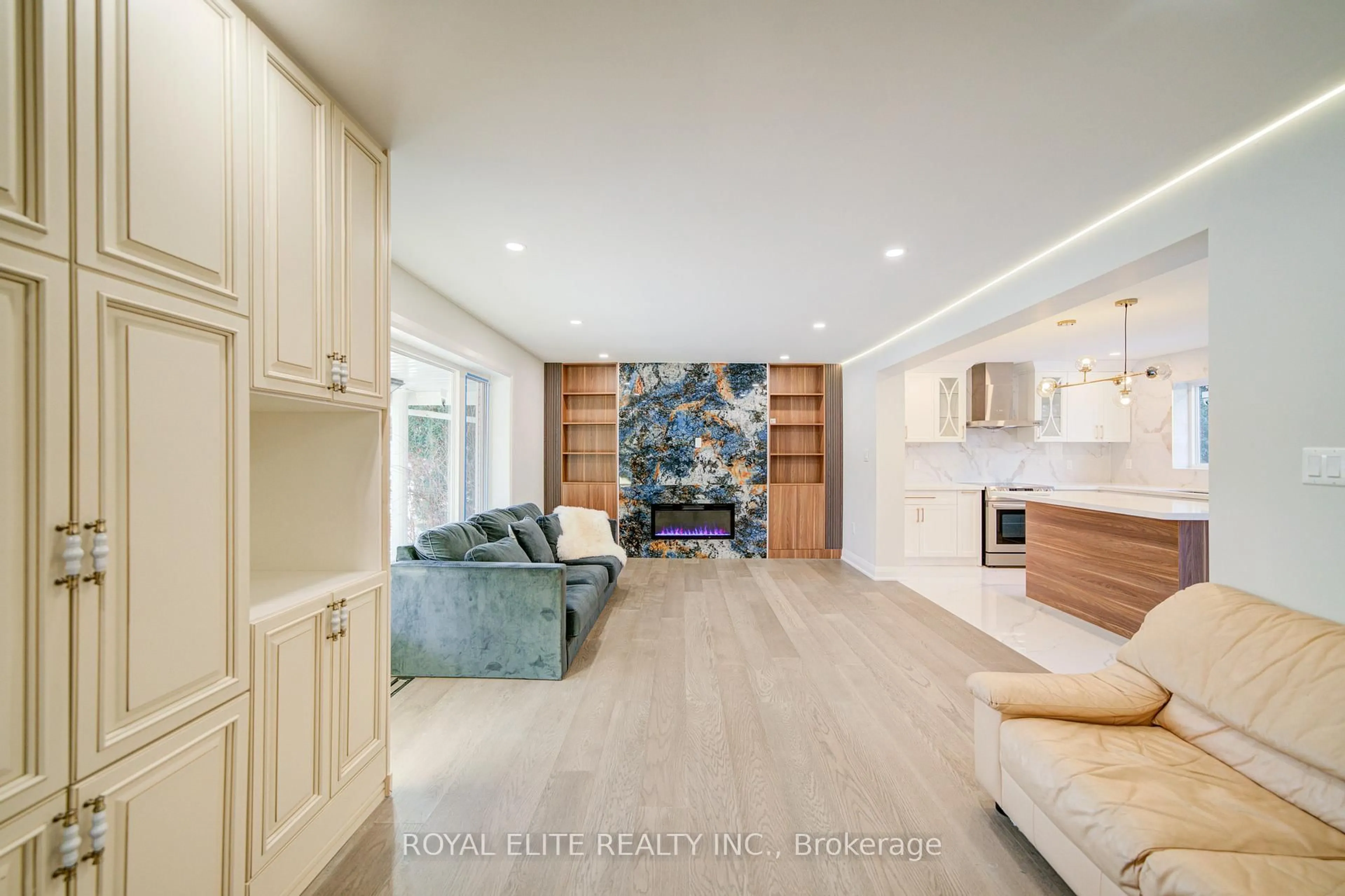 Unknown for 40 Squire Baker's Lane, Markham Ontario L3P 3G9