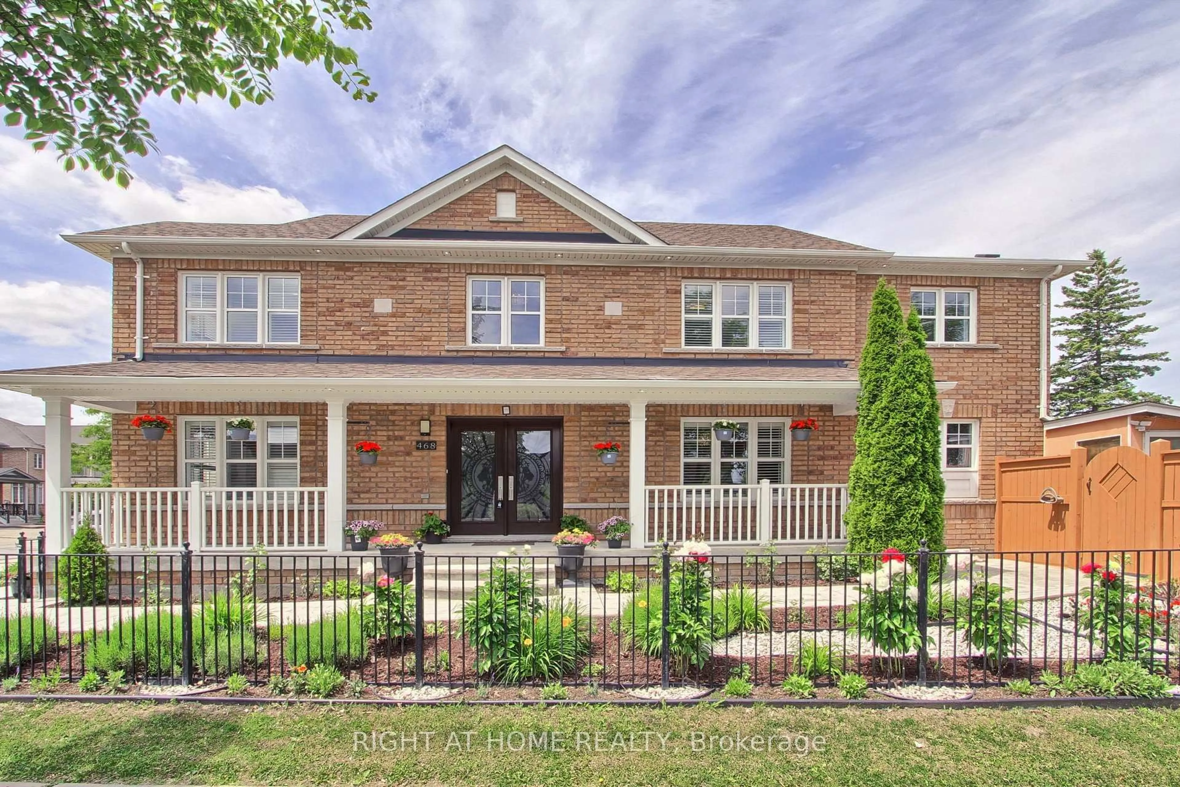 Home with brick exterior material, street for 468 Langford Blvd, Bradford West Gwillimbury Ontario L3Z 0K8