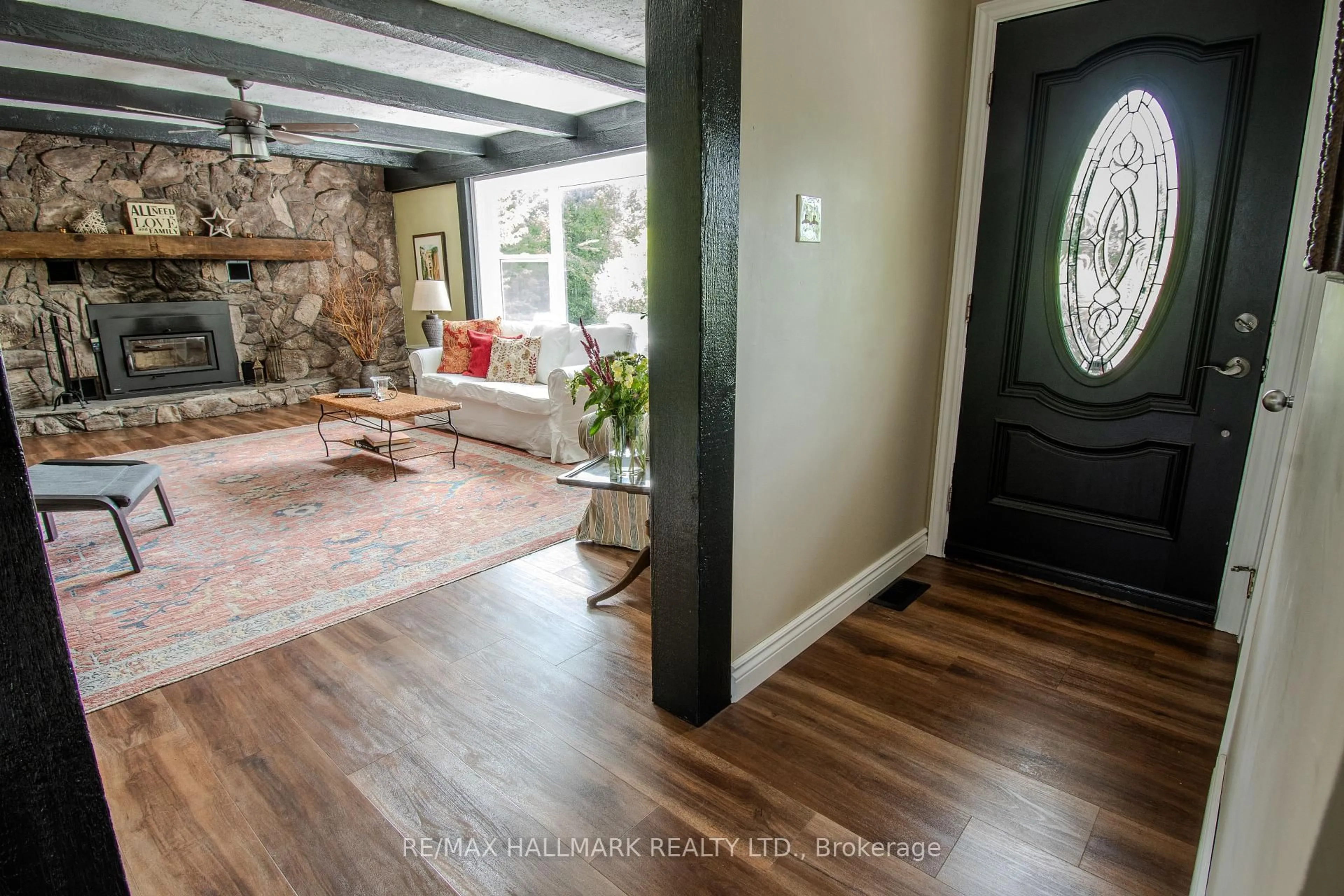 Indoor entryway for 175 Concession 2 Rd, Brock Ontario L0C 1H0