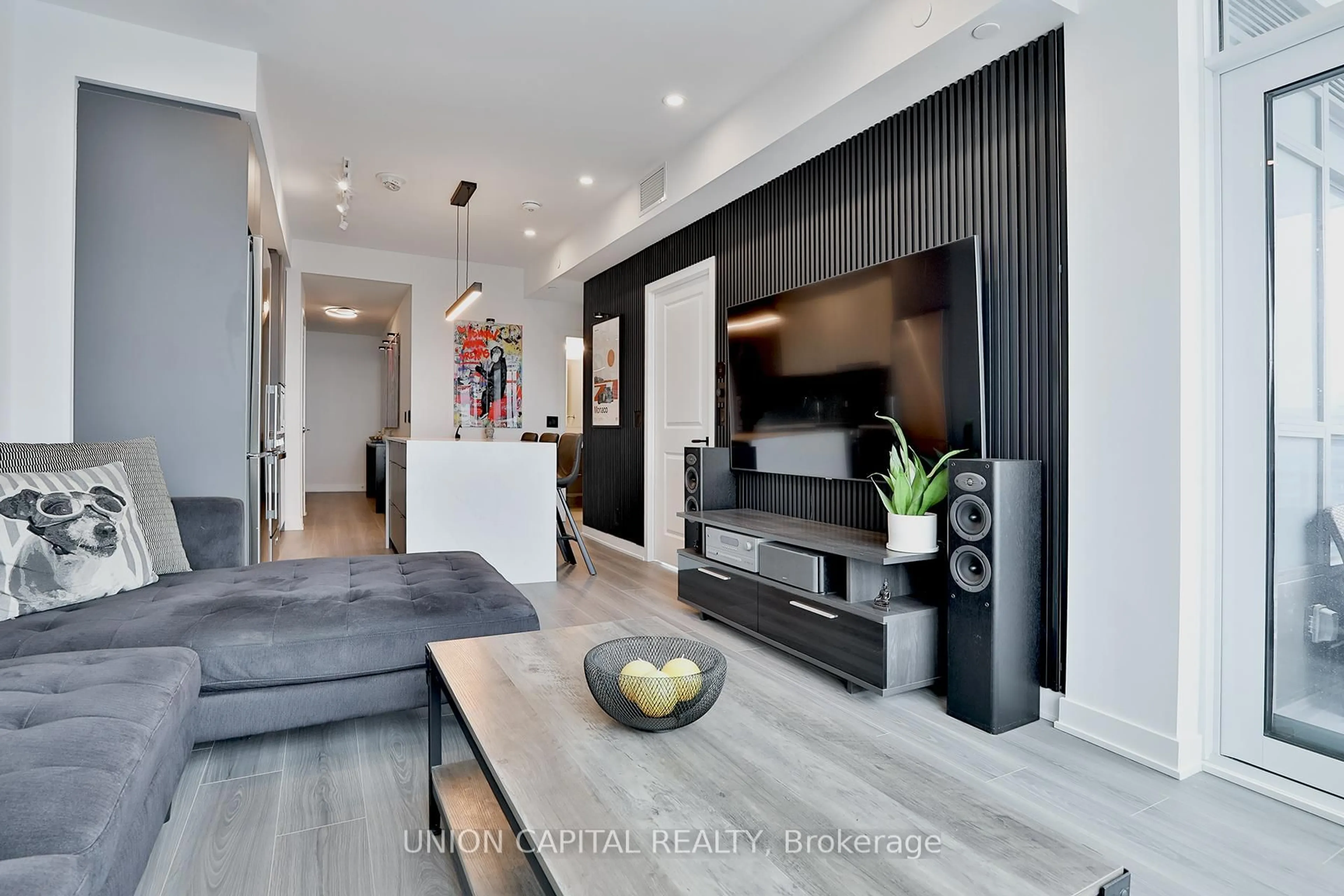 Home theater for 30 Upper Mall Way #1002, Vaughan Ontario L4J 0L7