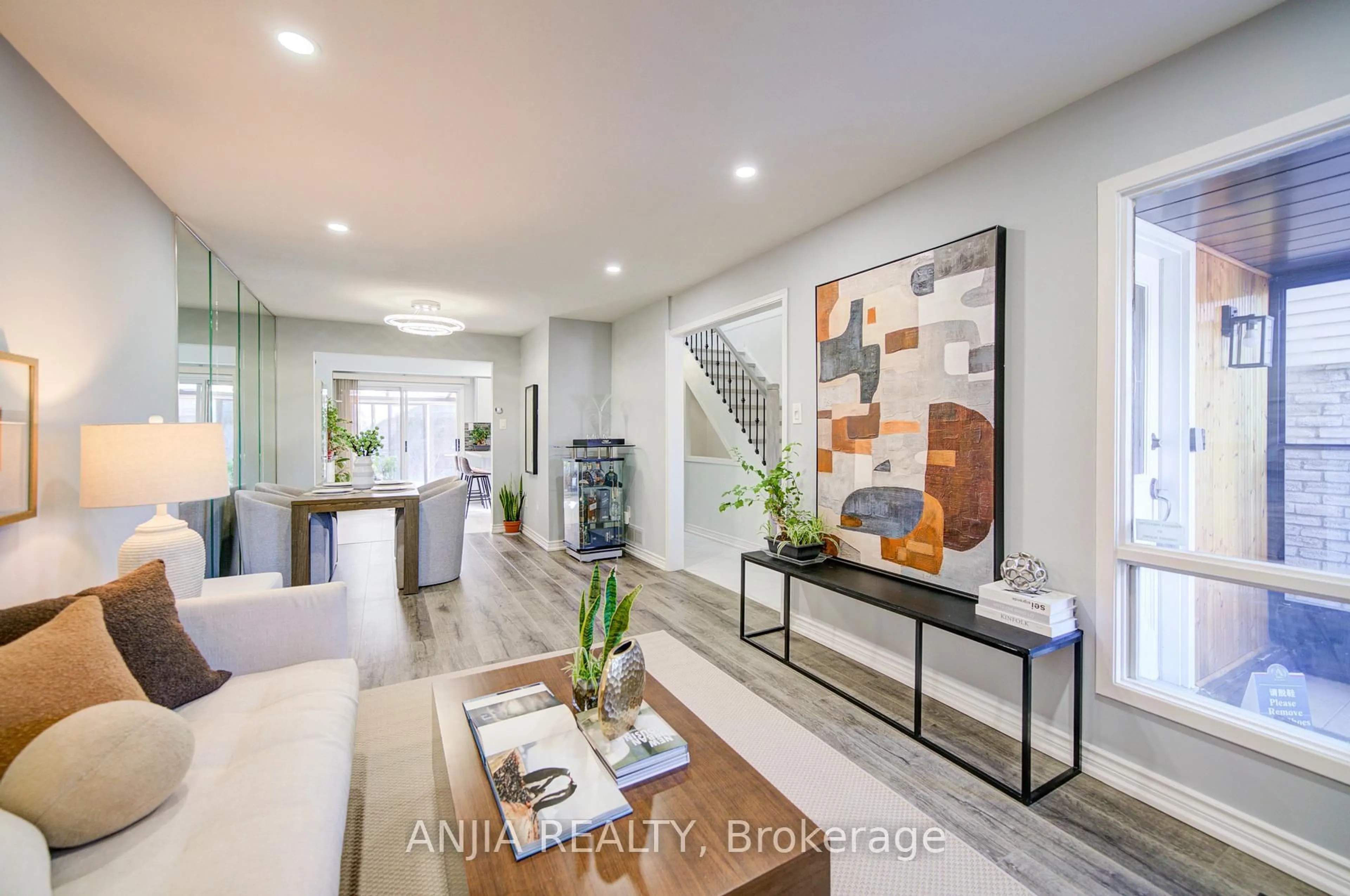 Unknown for 83 McClintock Cres, Vaughan Ontario L4J 2S8