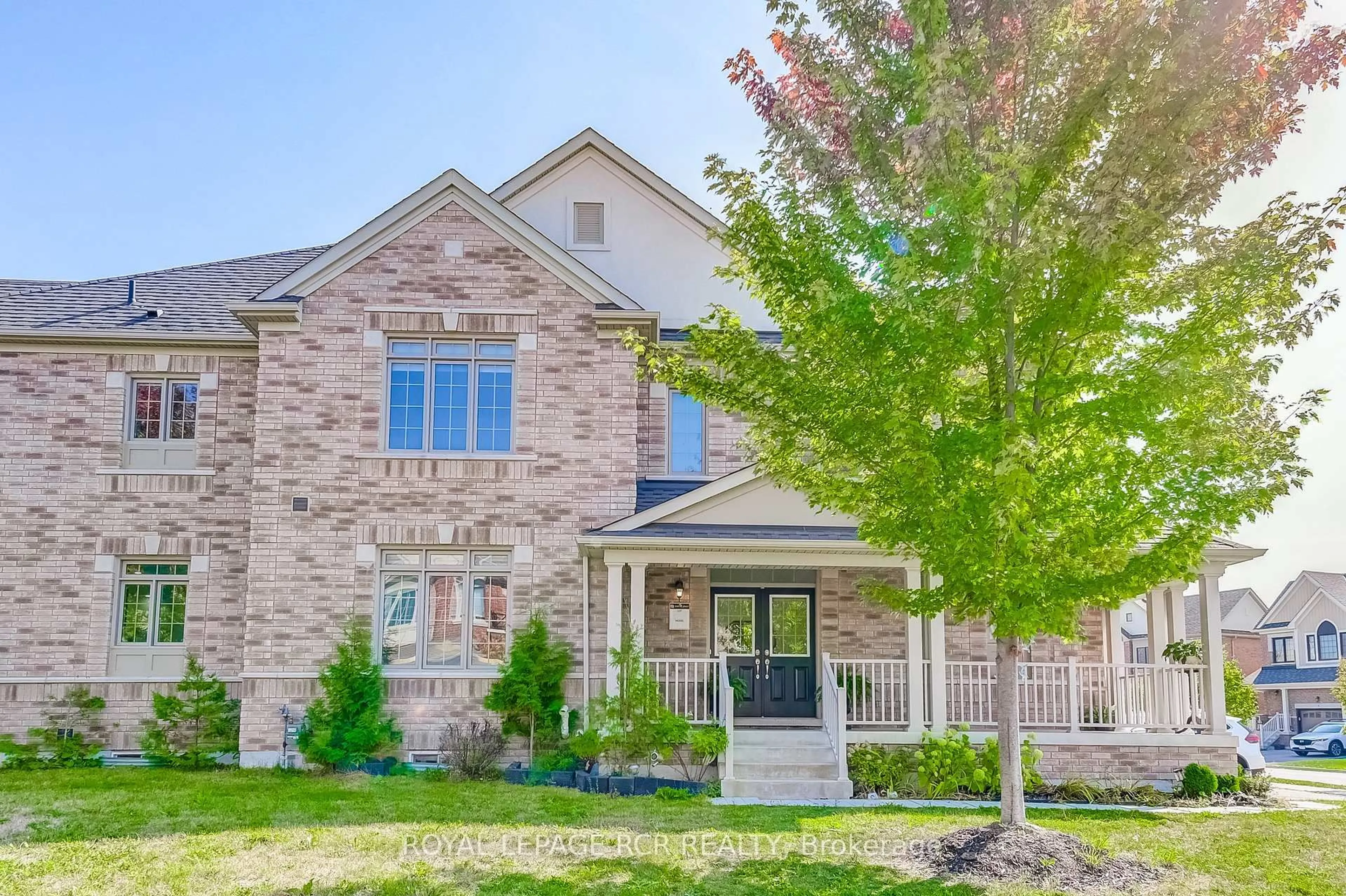 Home with brick exterior material, street for 1 Silver Charm Dr, East Gwillimbury Ontario L9N 0S5