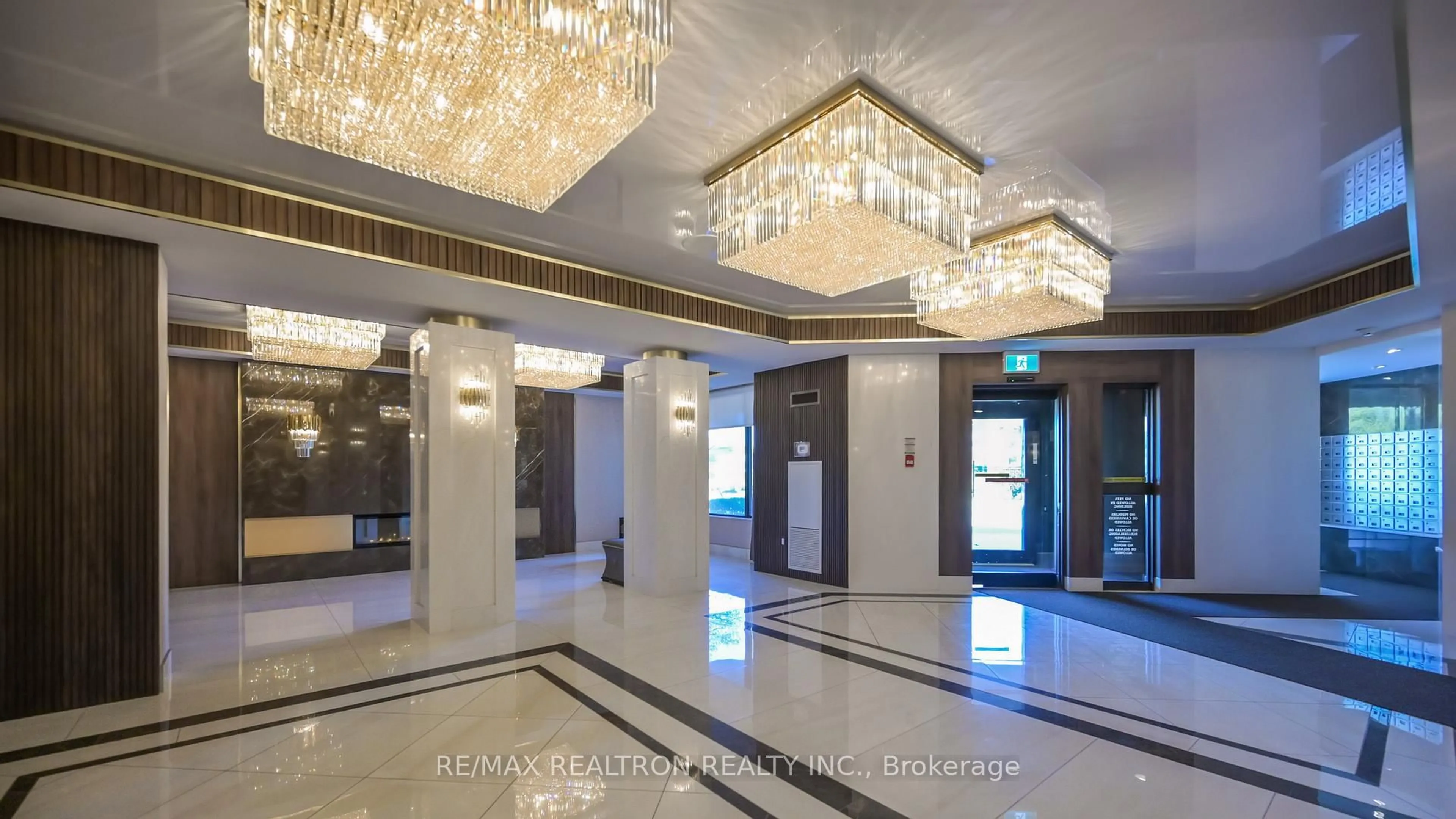 Lobby for 7420 Bathurst St #805, Vaughan Ontario L4J 6X4