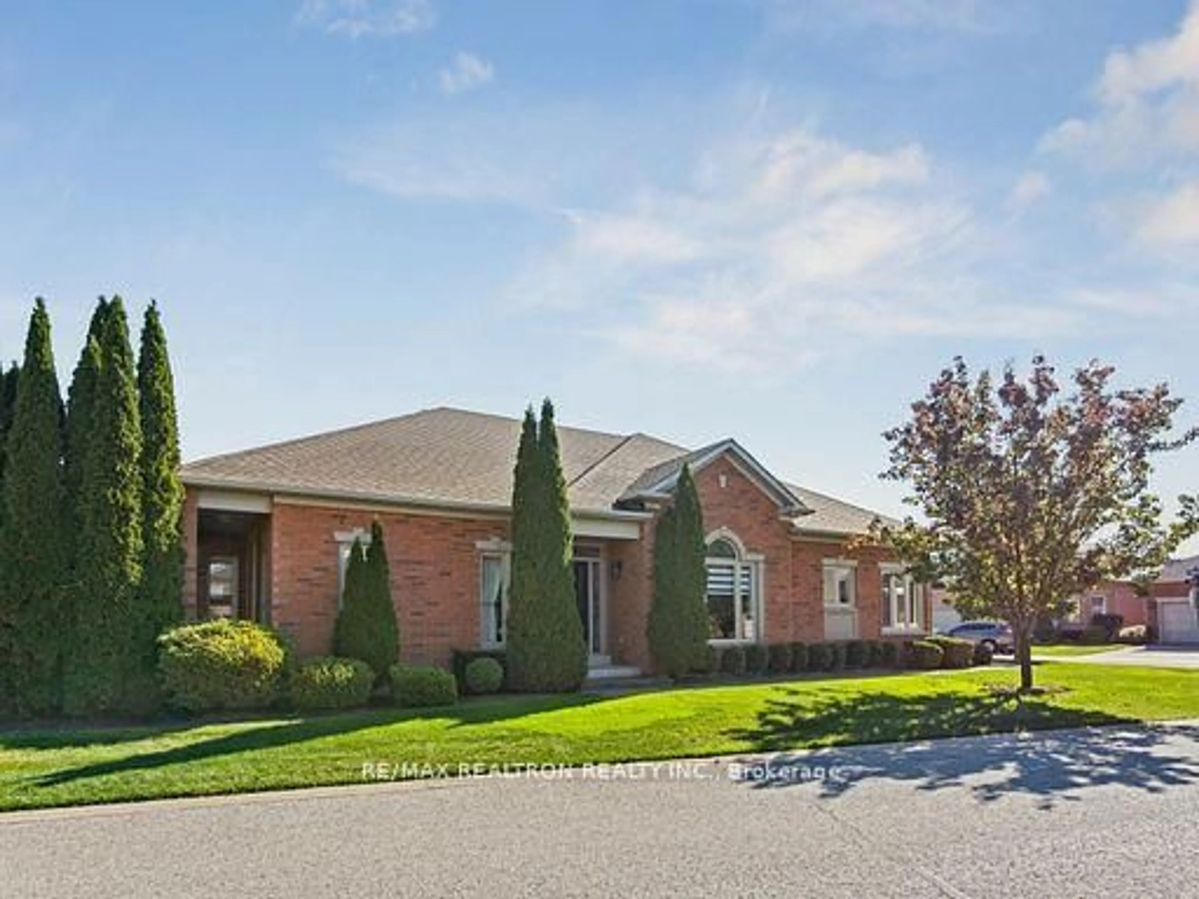 Home with brick exterior material, street for 38 Boros Link, Whitchurch-Stouffville Ontario L4A 1N7