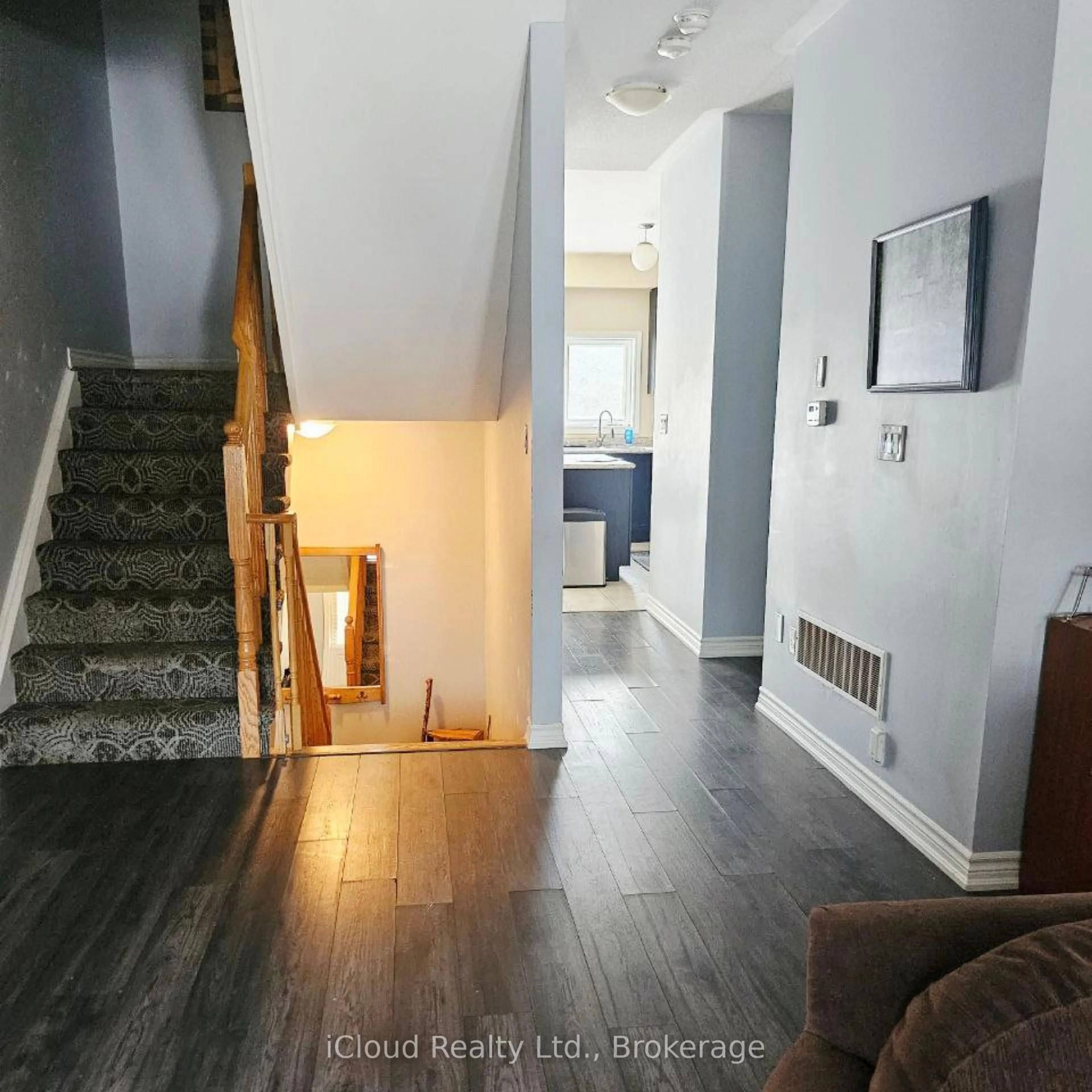 Unknown for 37 Milson Cres, Essa Ontario L0M 1B4