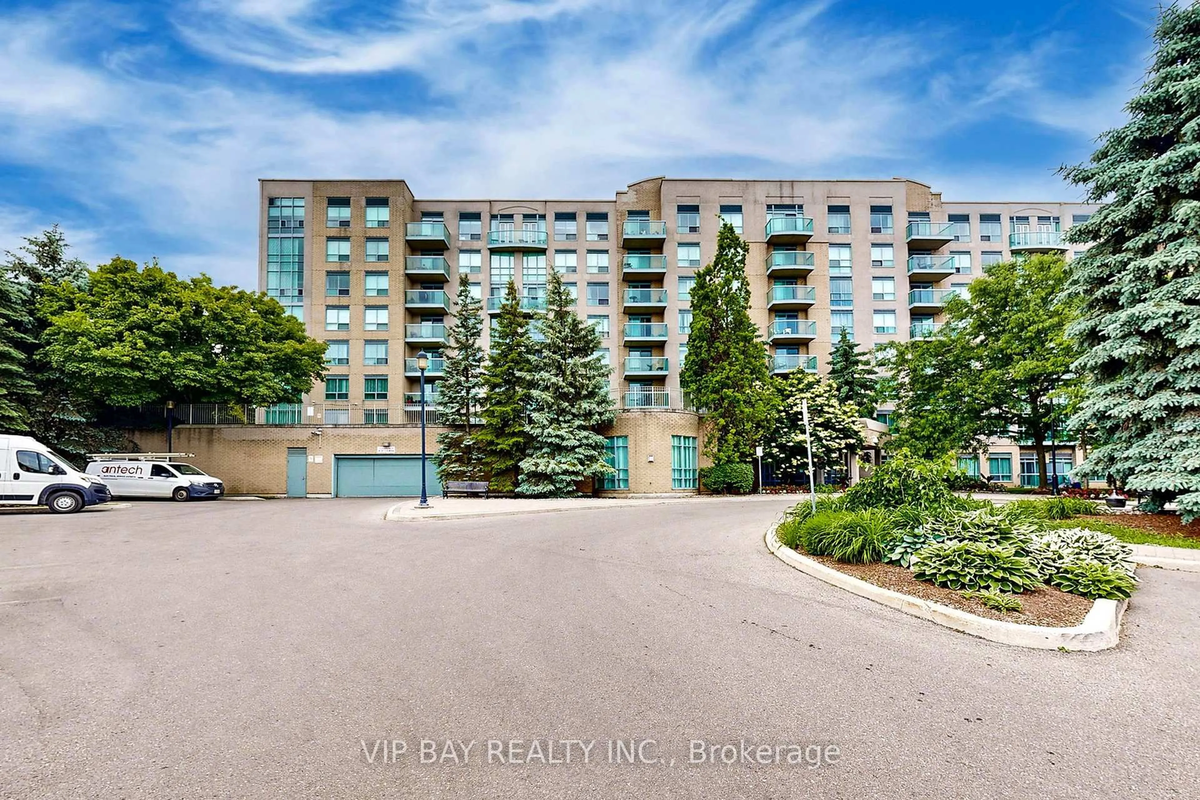 Unknown for 3 Ellesmere St #110, Richmond Hill Ontario L4B 4N2
