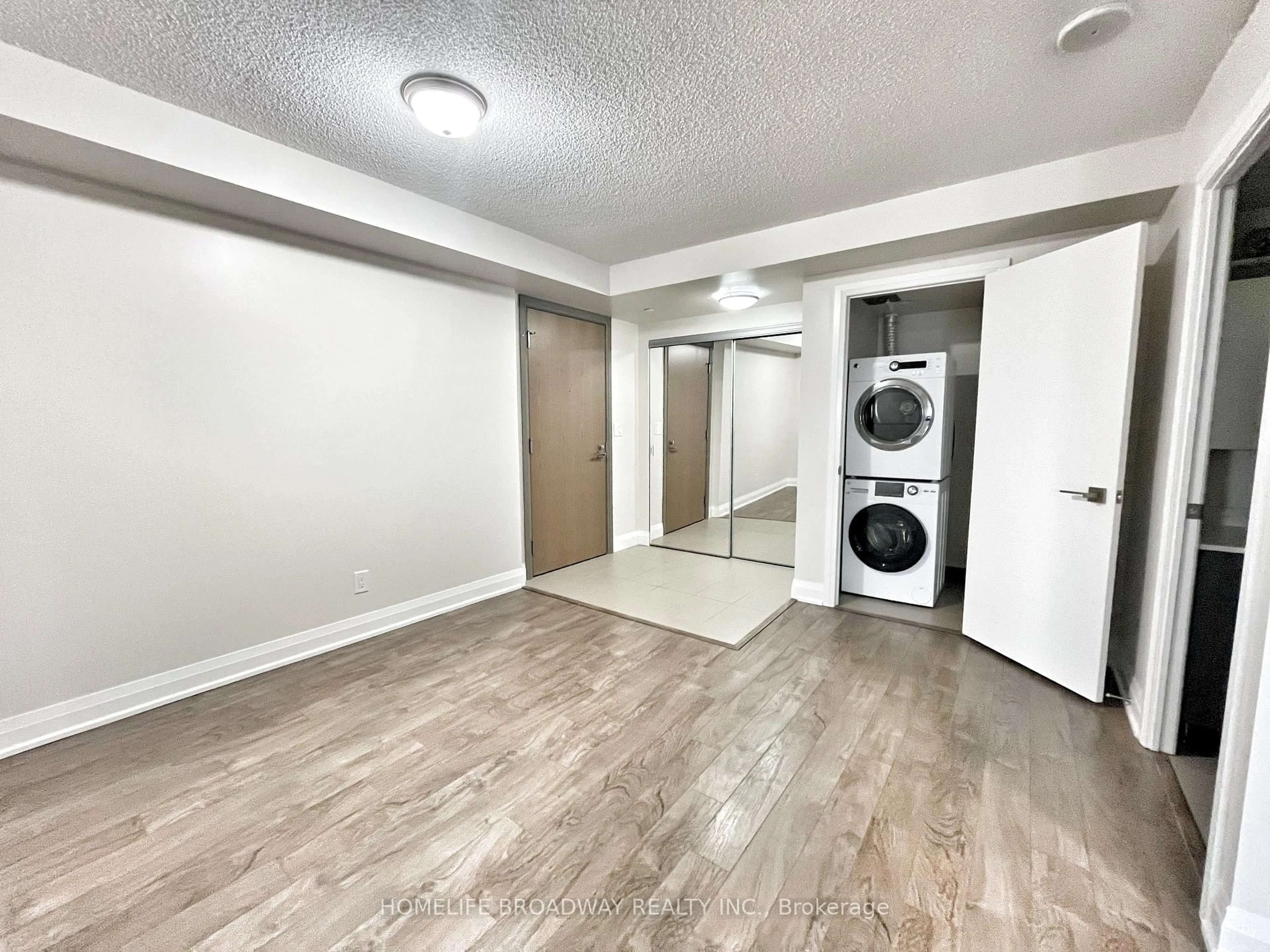 A pic of a room for 18 Uptown Dr #1707, Markham Ontario L3R 5M8