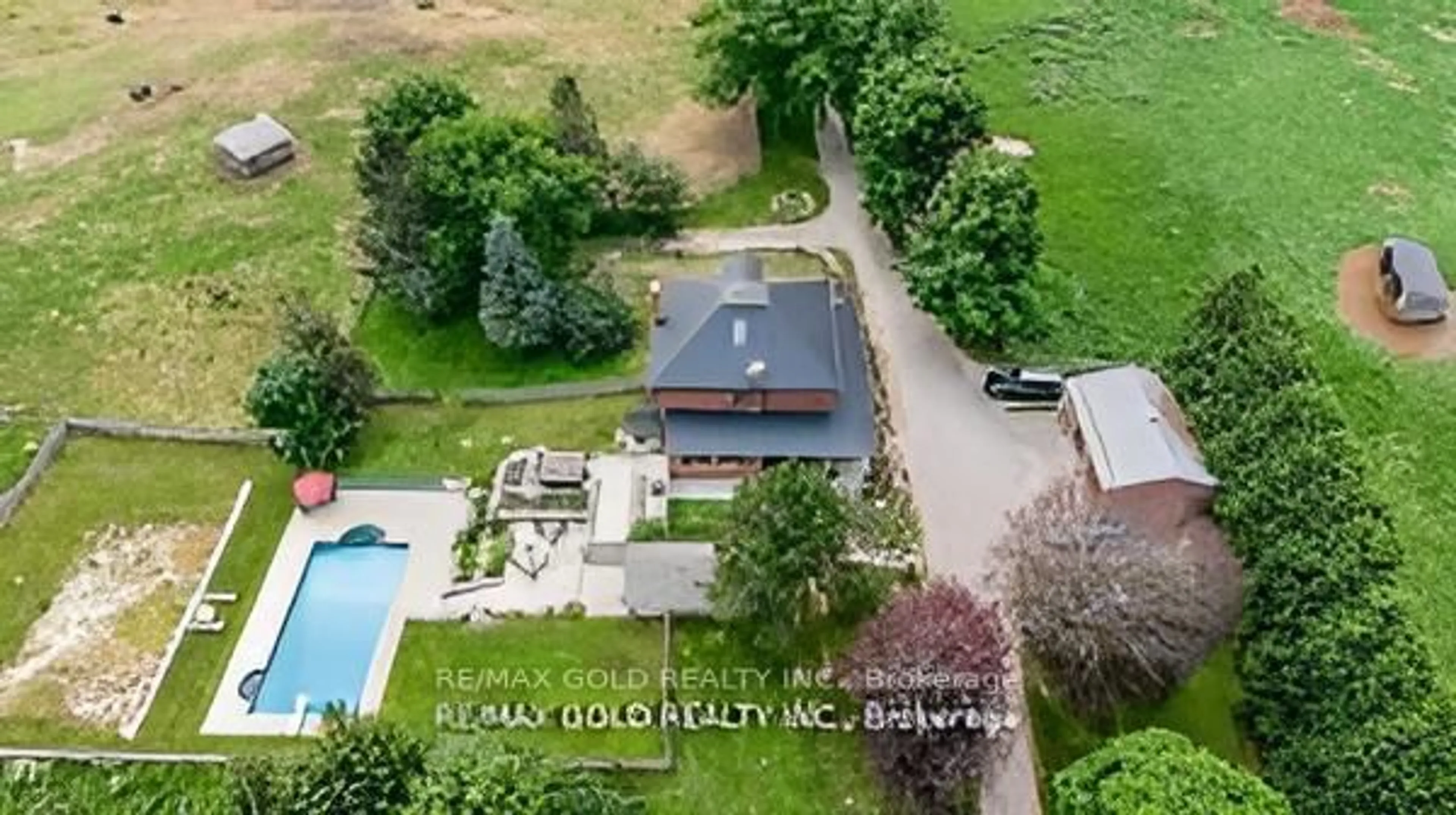 A pic from outside/outdoor area/front of a property/back of a property/a pic from drone, building for 10258 Highway 9, Adjala-Tosorontio Ontario L0G 1L0