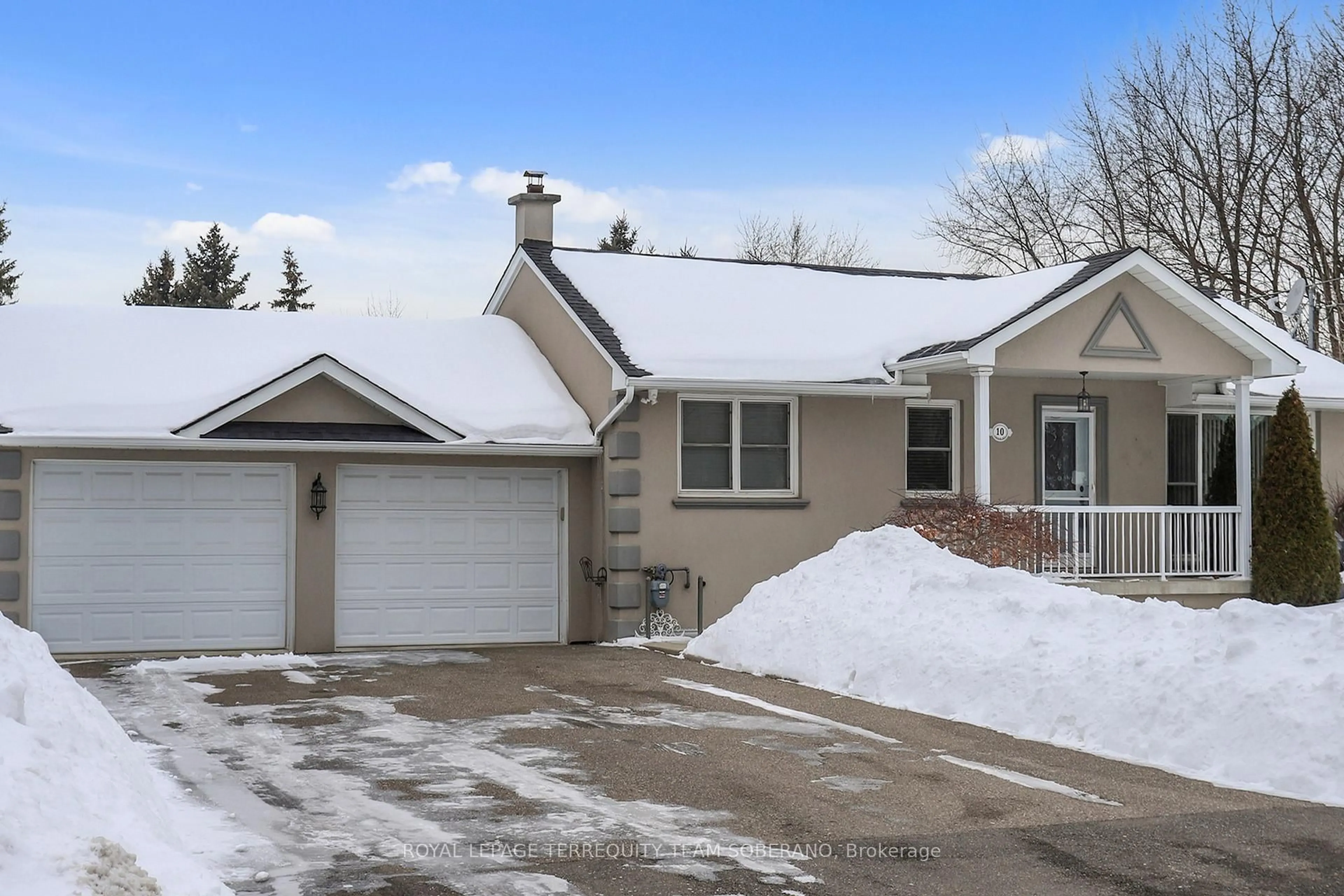 Home with vinyl exterior material, street for 10 Gram St, Vaughan Ontario L6A 3Z2