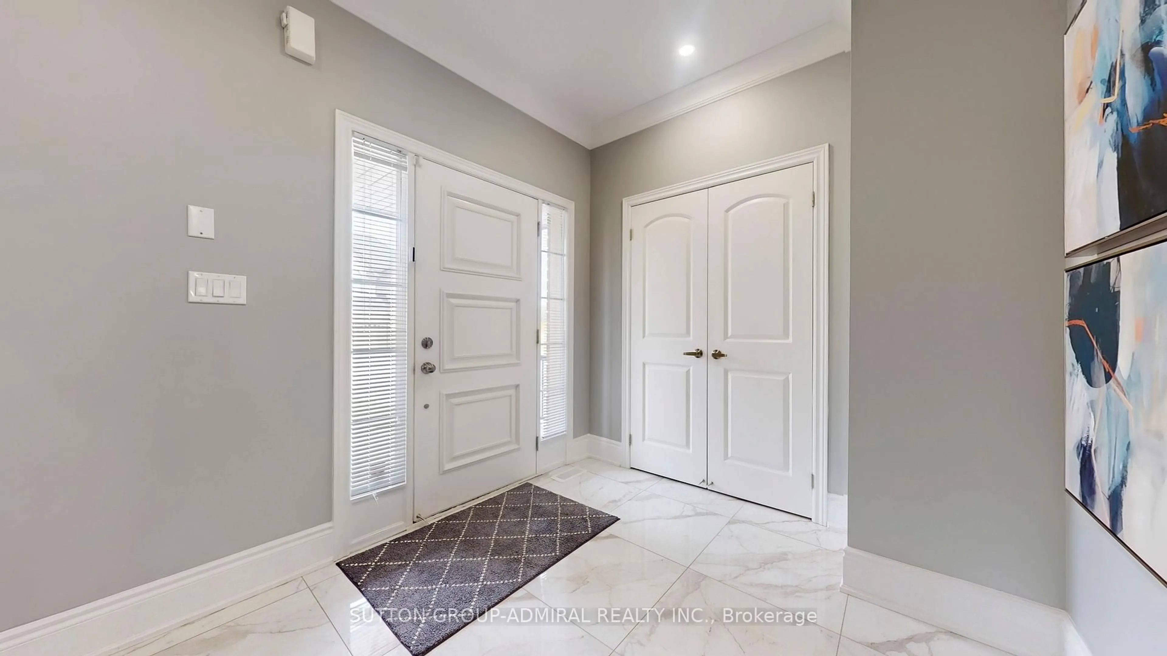 Indoor entryway for 7 Fitzmaurice Dr, Vaughan Ontario L6A 4X7