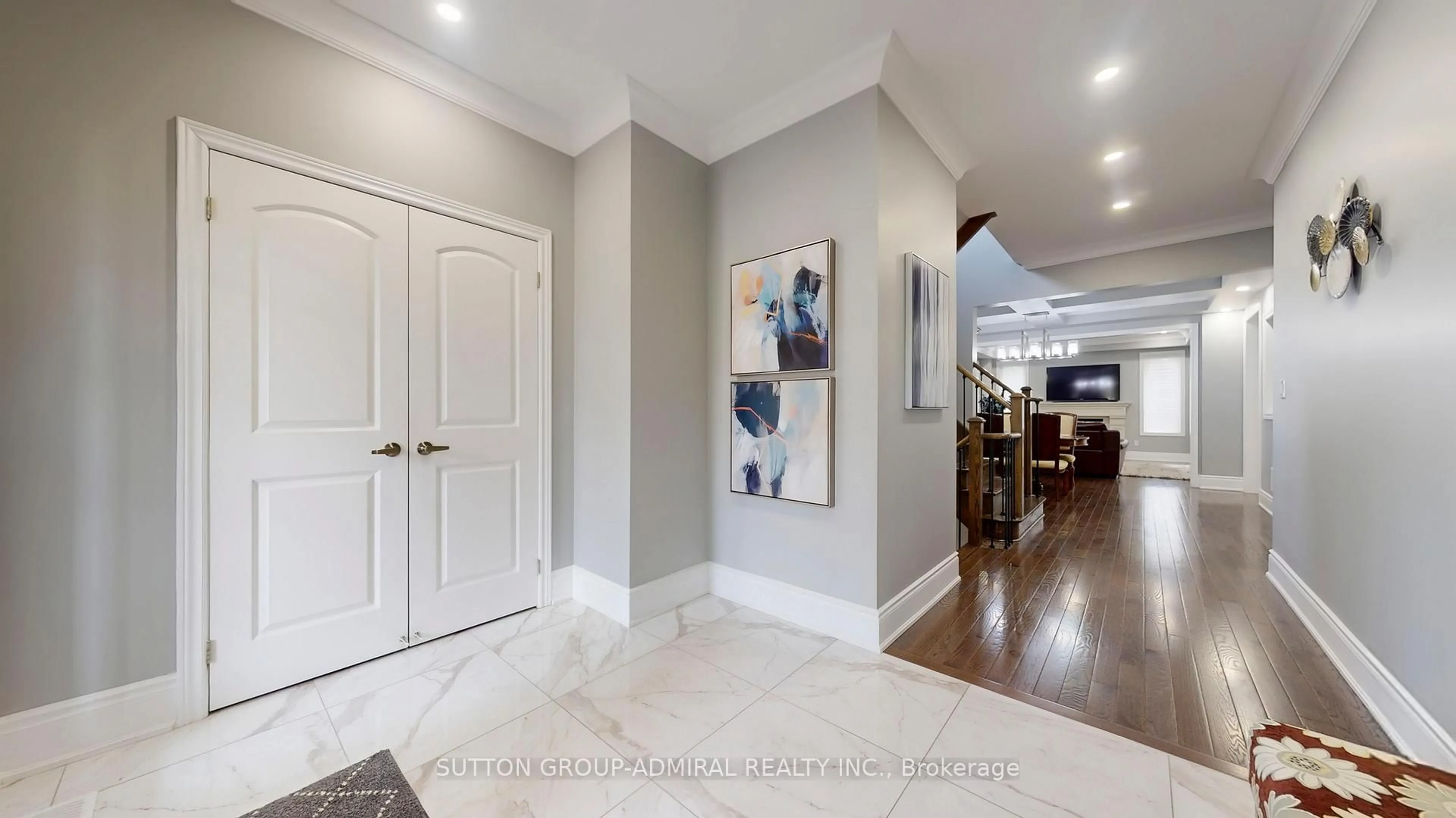 Indoor entryway for 7 Fitzmaurice Dr, Vaughan Ontario L6A 4X7