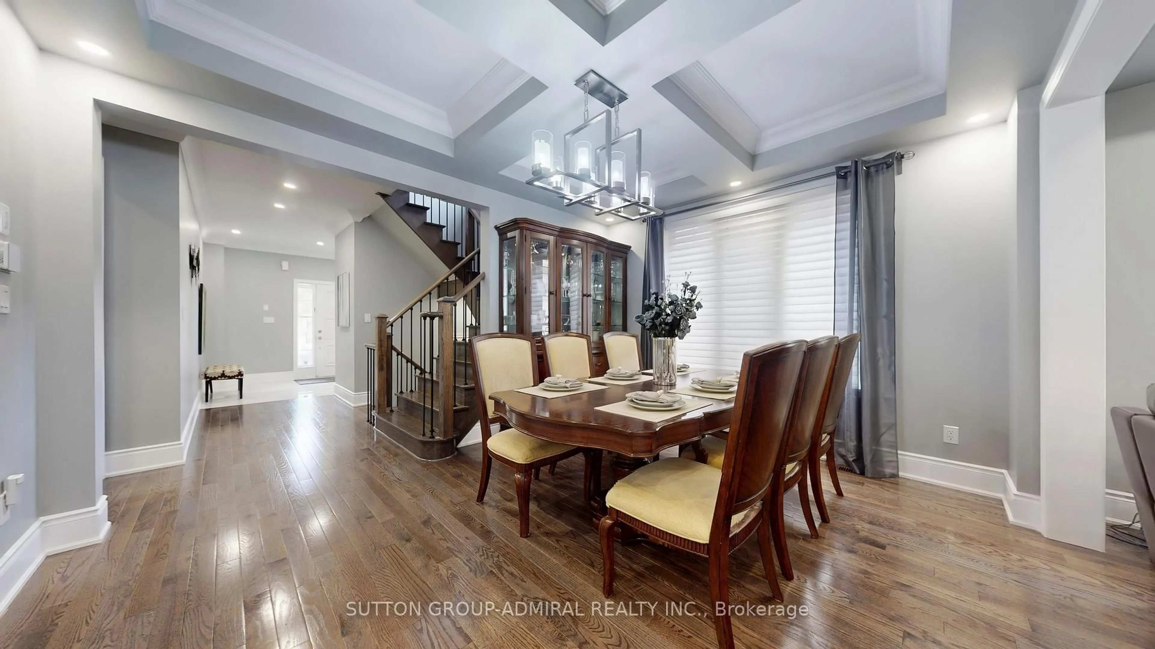 Dining room, wood/laminate floor for 7 Fitzmaurice Dr, Vaughan Ontario L6A 4X7