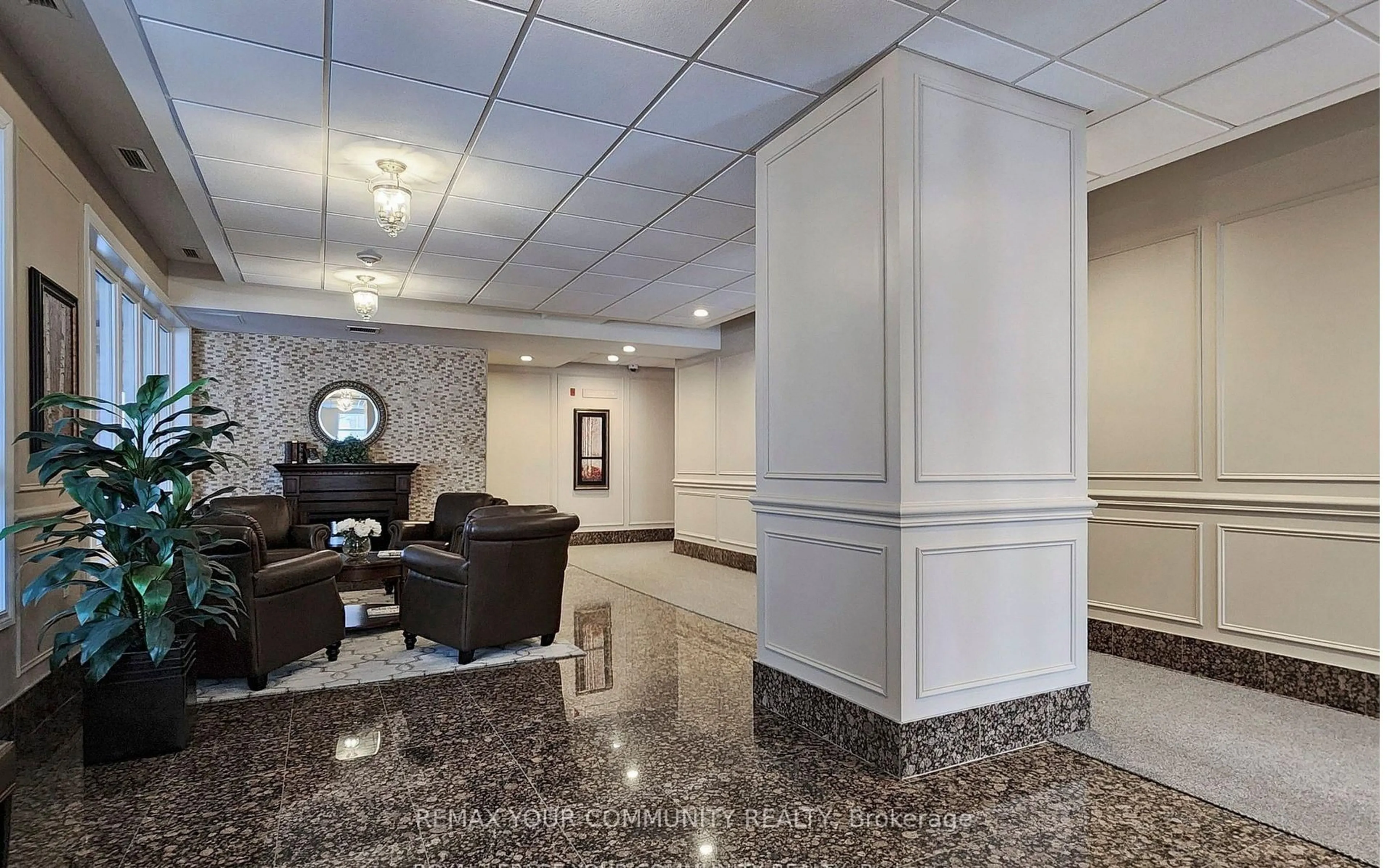 Lobby for 15450 Yonge St #205, Aurora Ontario L4G 0K1