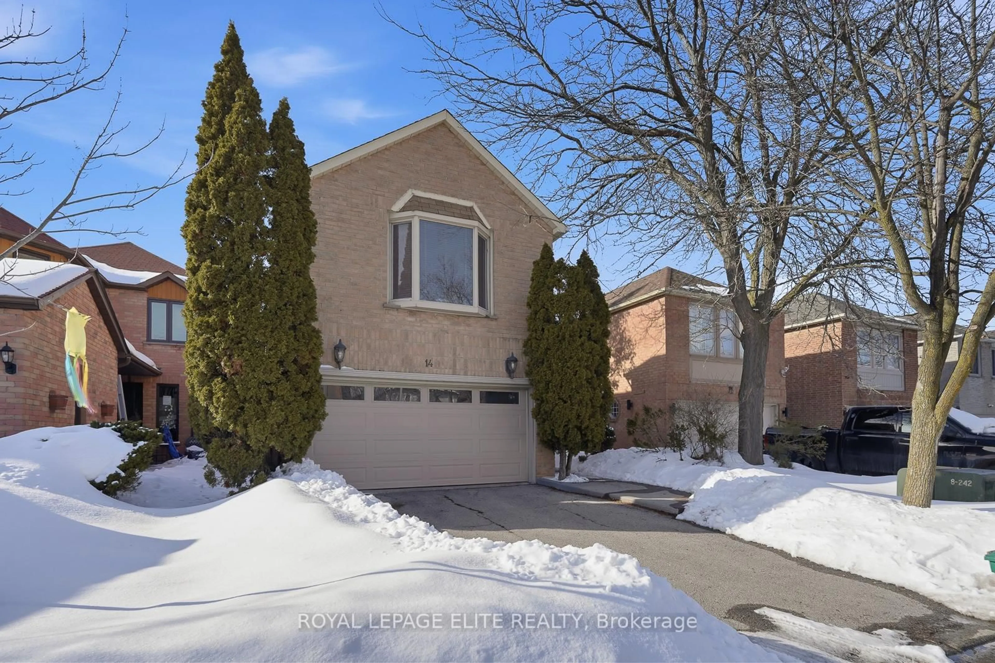 Home with brick exterior material, street for 14 Glenoaks Crt, Vaughan Ontario L4J 6N7