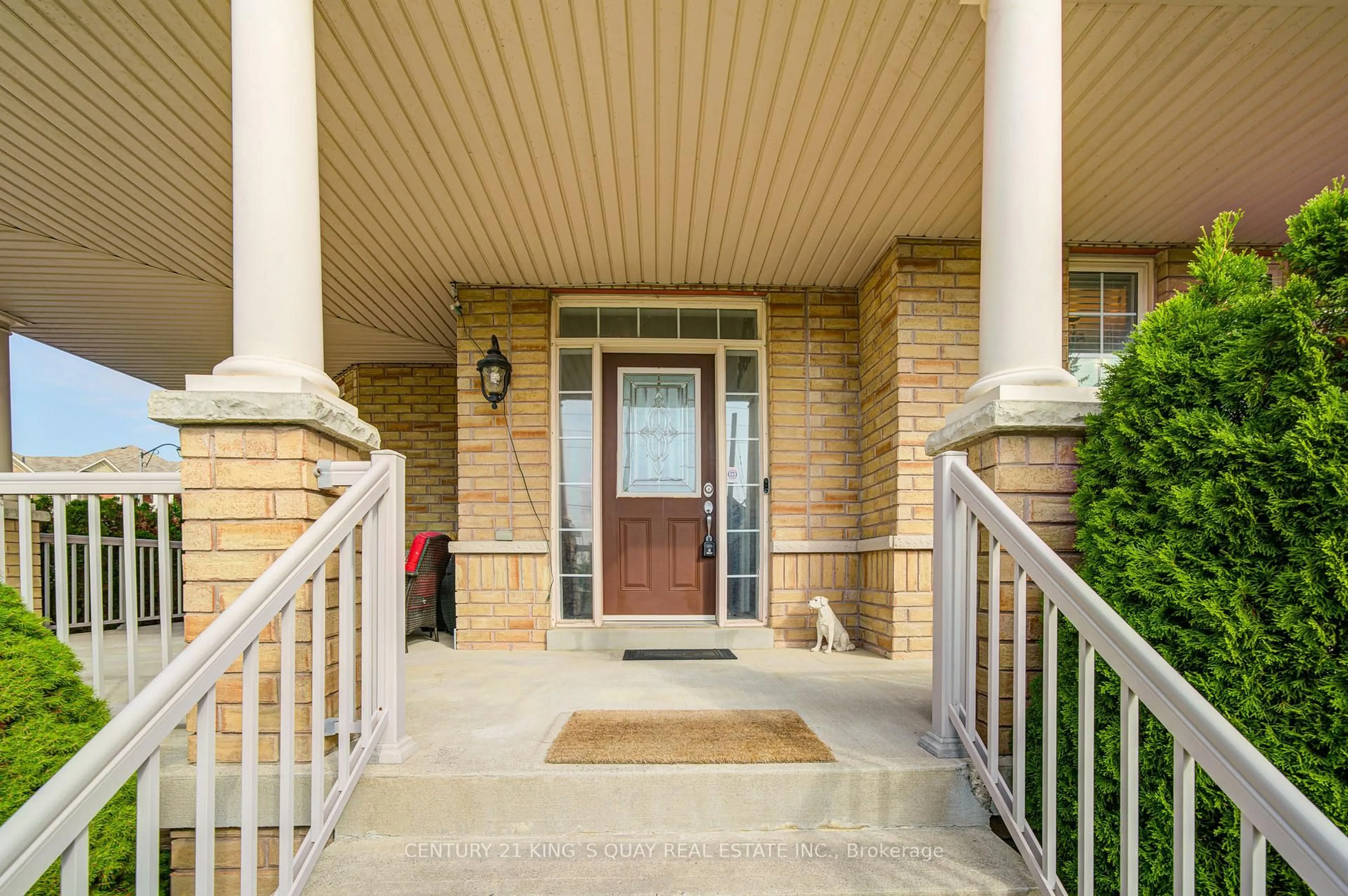 Indoor entryway for 1 Lourakis St, Richmond Hill Ontario L4E 0J6