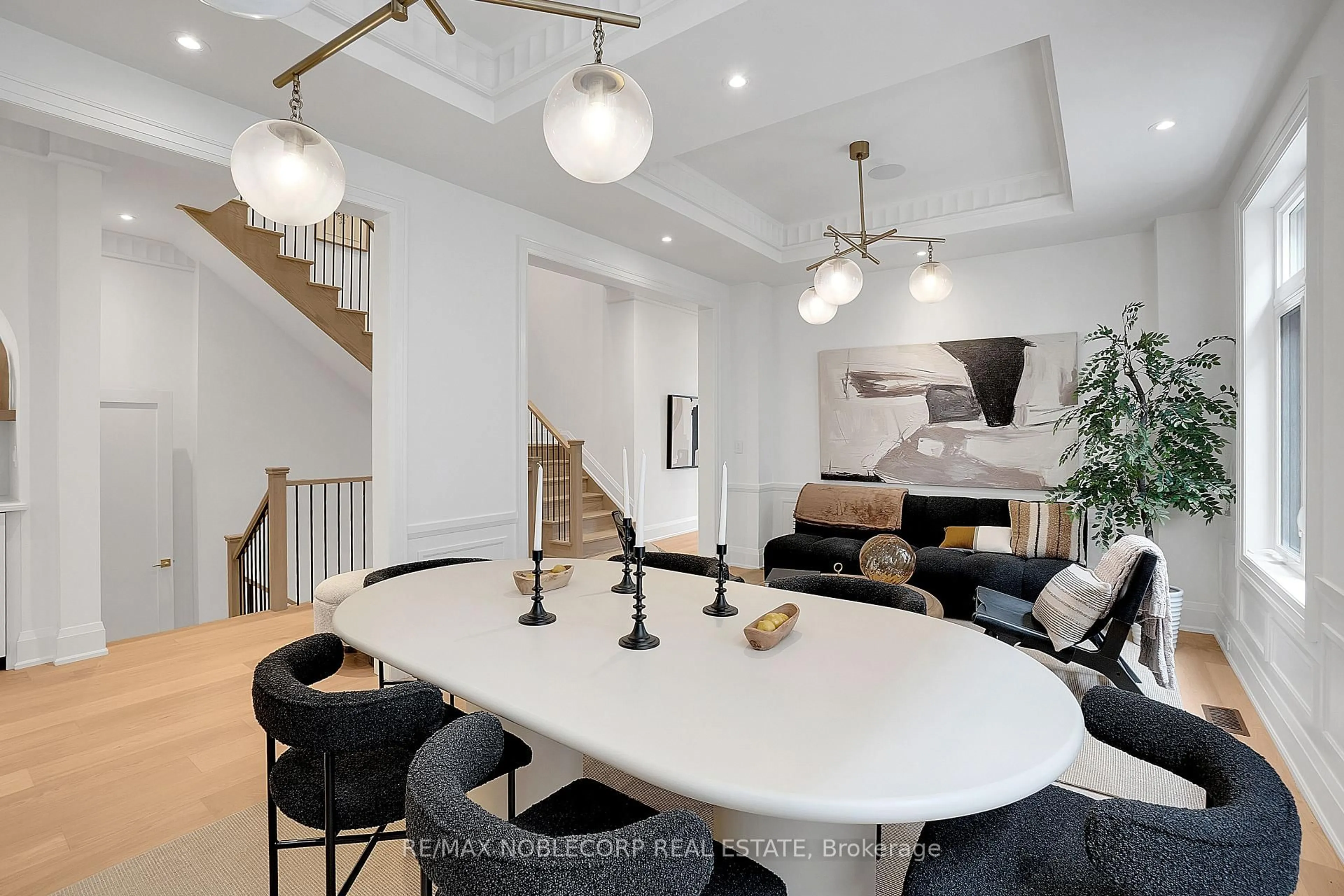 Open concept kitchen, unknown for 53B Puccini Dr, Richmond Hill Ontario L4E 2Y7