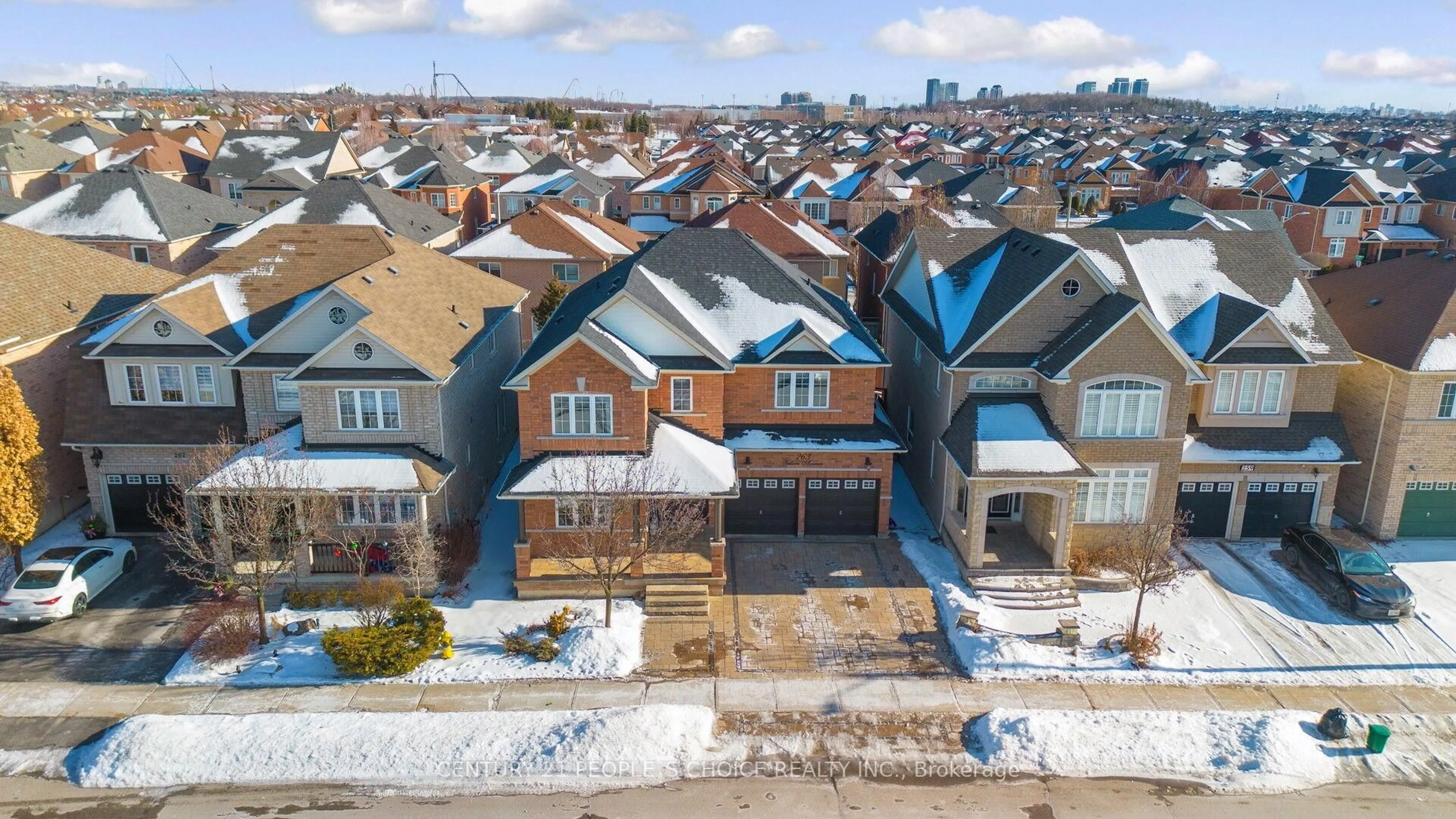 A pic from outside/outdoor area/front of a property/back of a property/a pic from drone, city buildings view from balcony for 263 Vellore Ave, Vaughan Ontario L4H 3J1