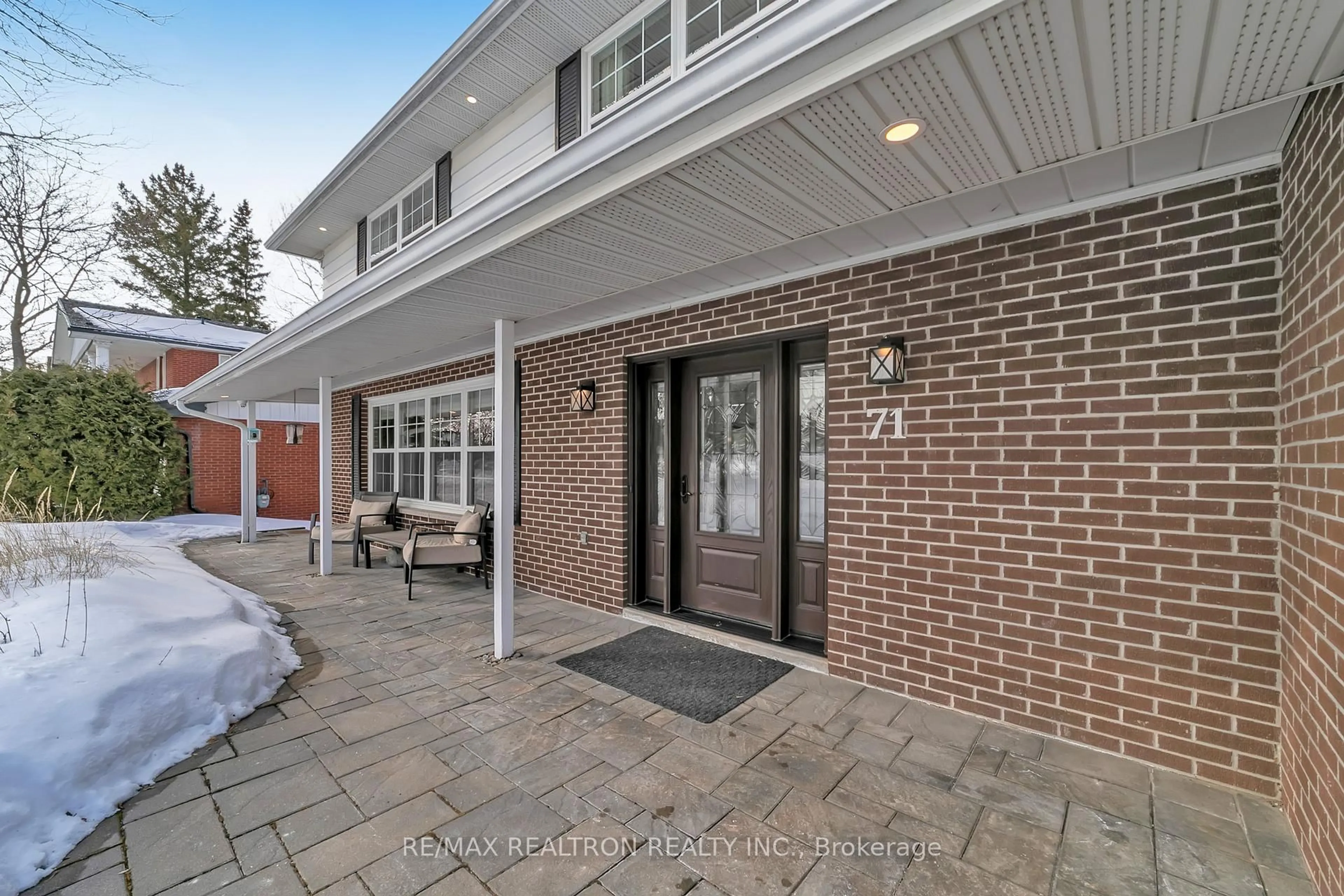 Home with brick exterior material, street for 71 Fletcher St, Bradford West Gwillimbury Ontario L3Z 1M1