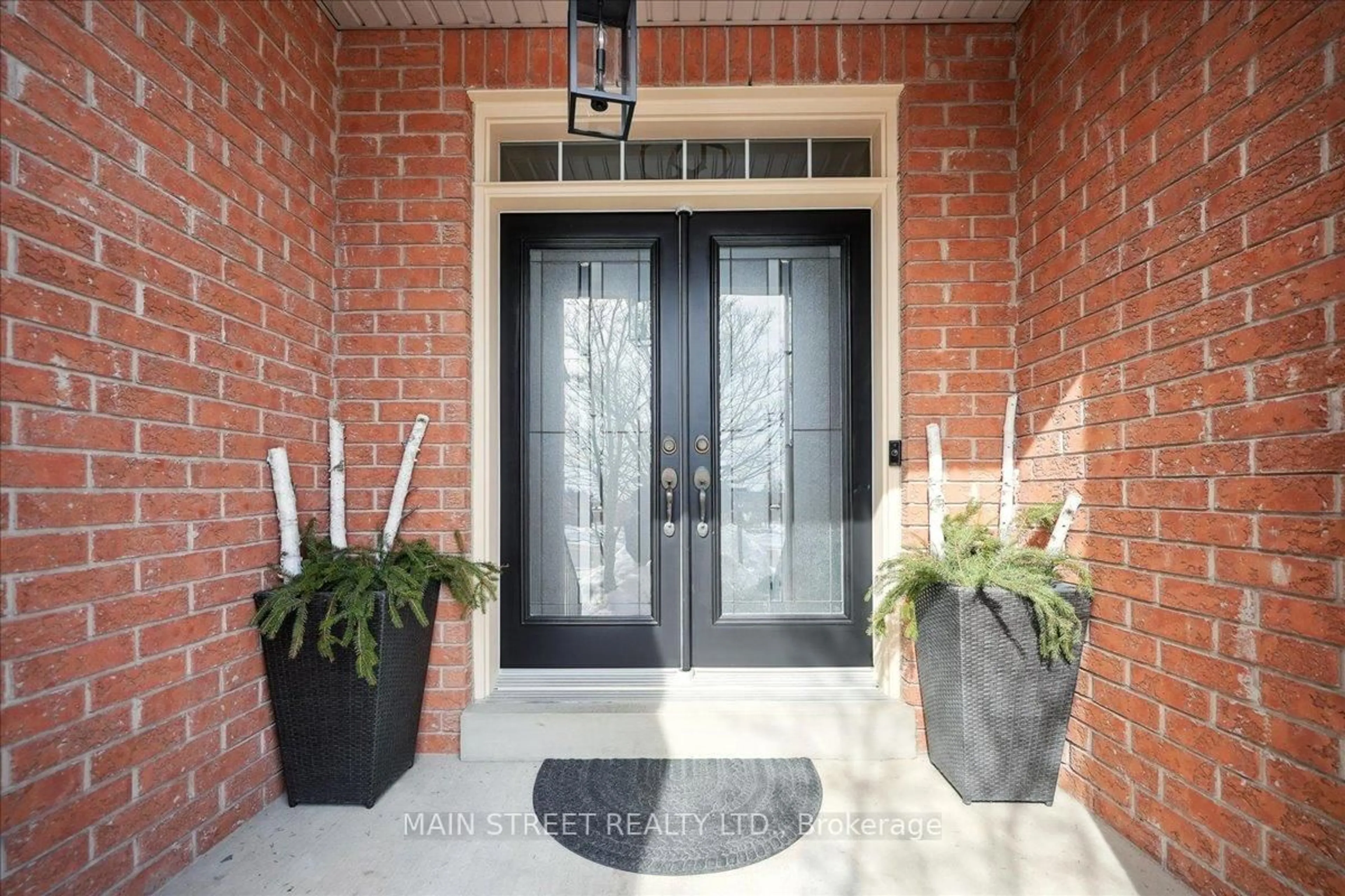 Indoor entryway for 38 Carriage House Crt, Richmond Hill Ontario L4E 4V3