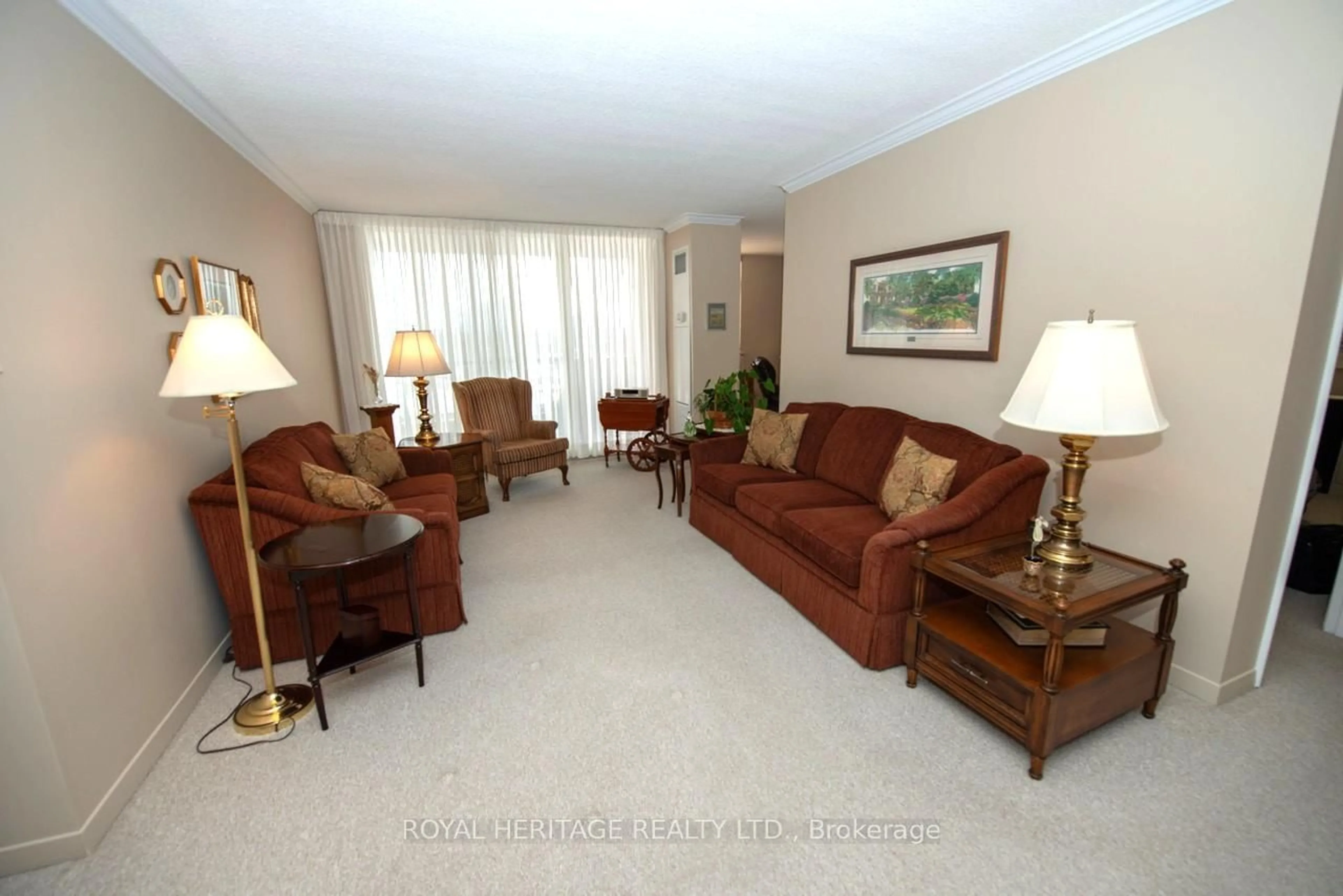 Living room with furniture, unknown for 7811 Yonge St #709, Markham Ontario L3T 4S3