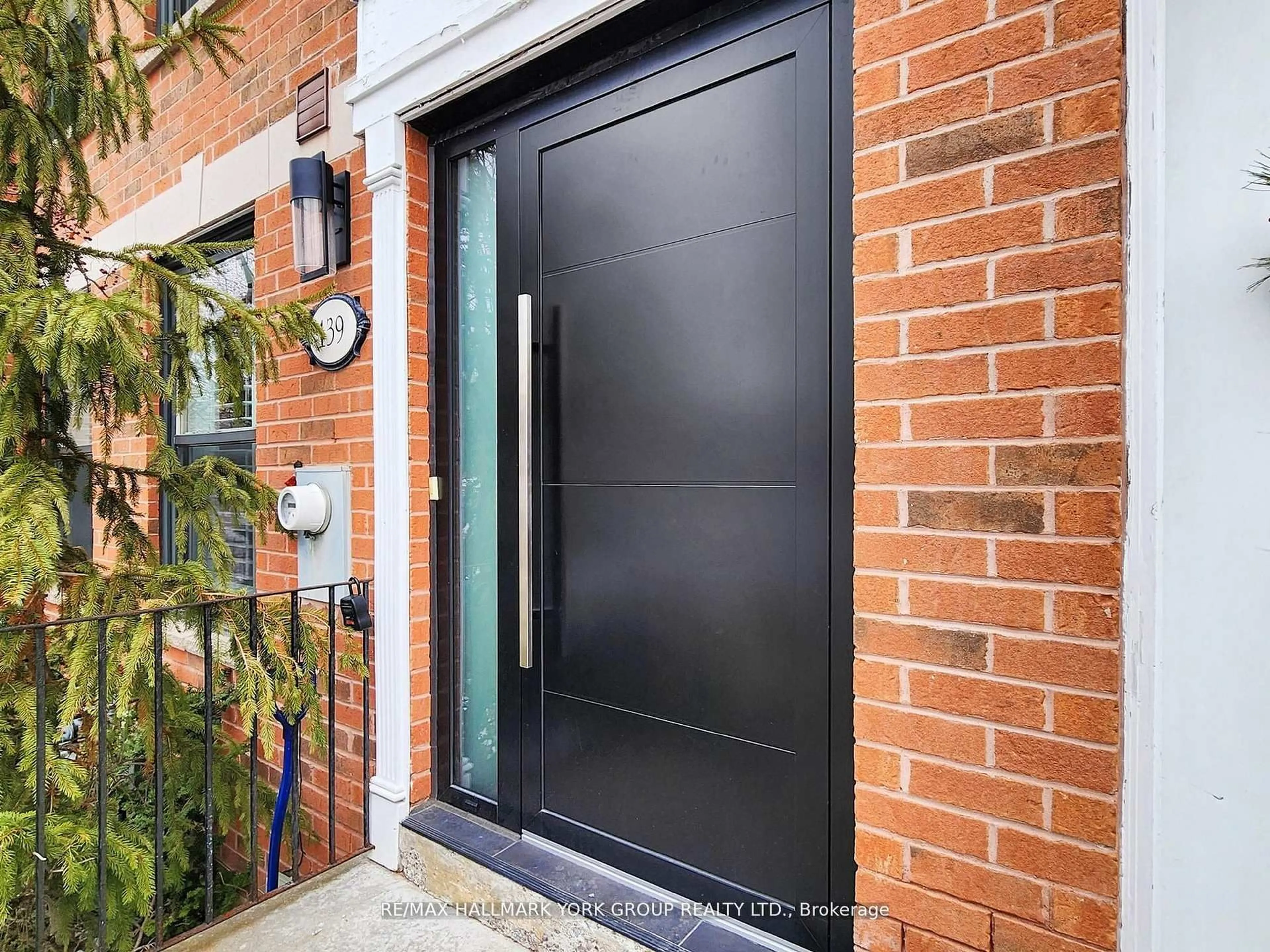 Unknown for 139 John West Way, Aurora Ontario L4G 7E3