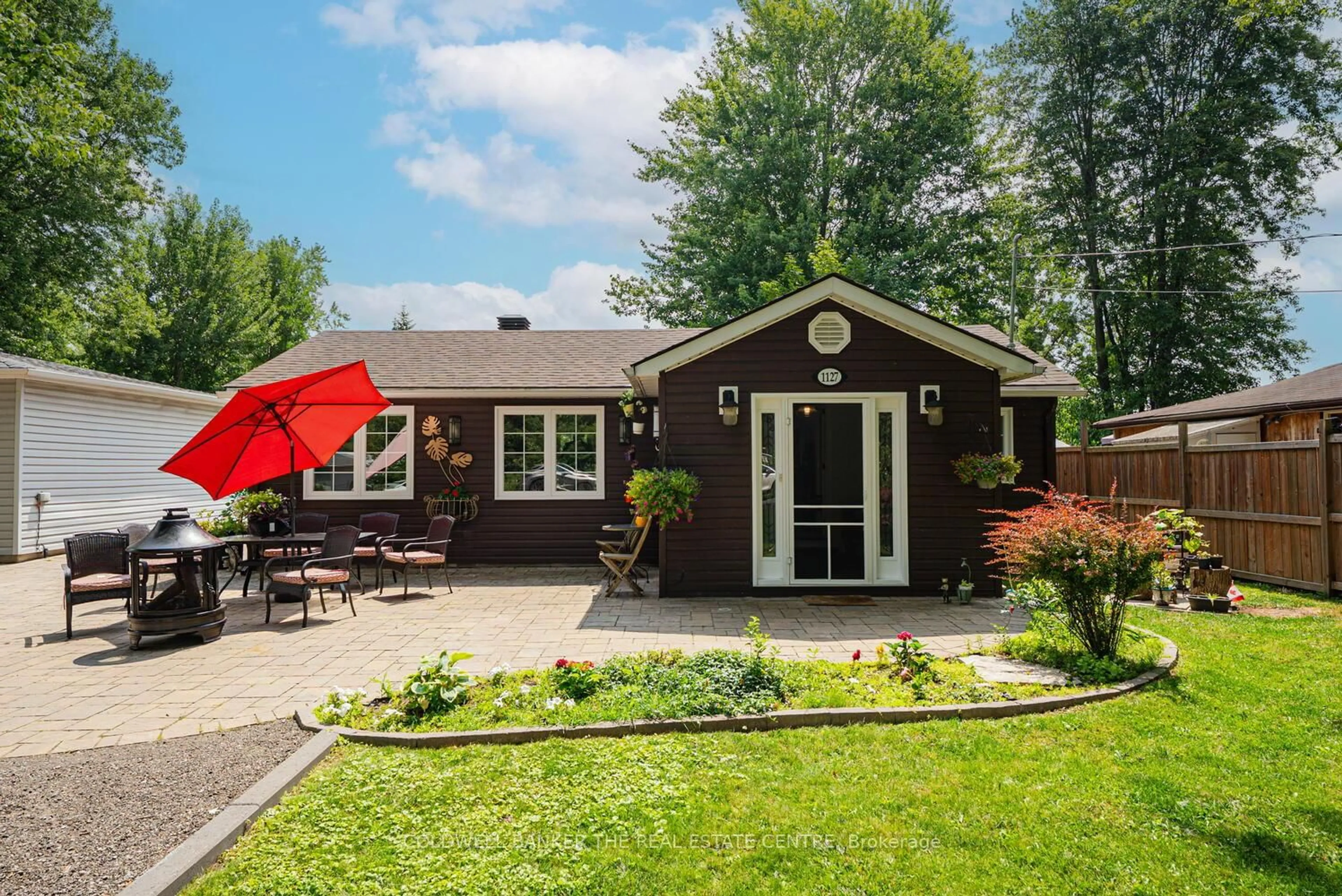 Patio, street for 1127 Shore Acres Dr, Innisfil Ontario L0L 1R0