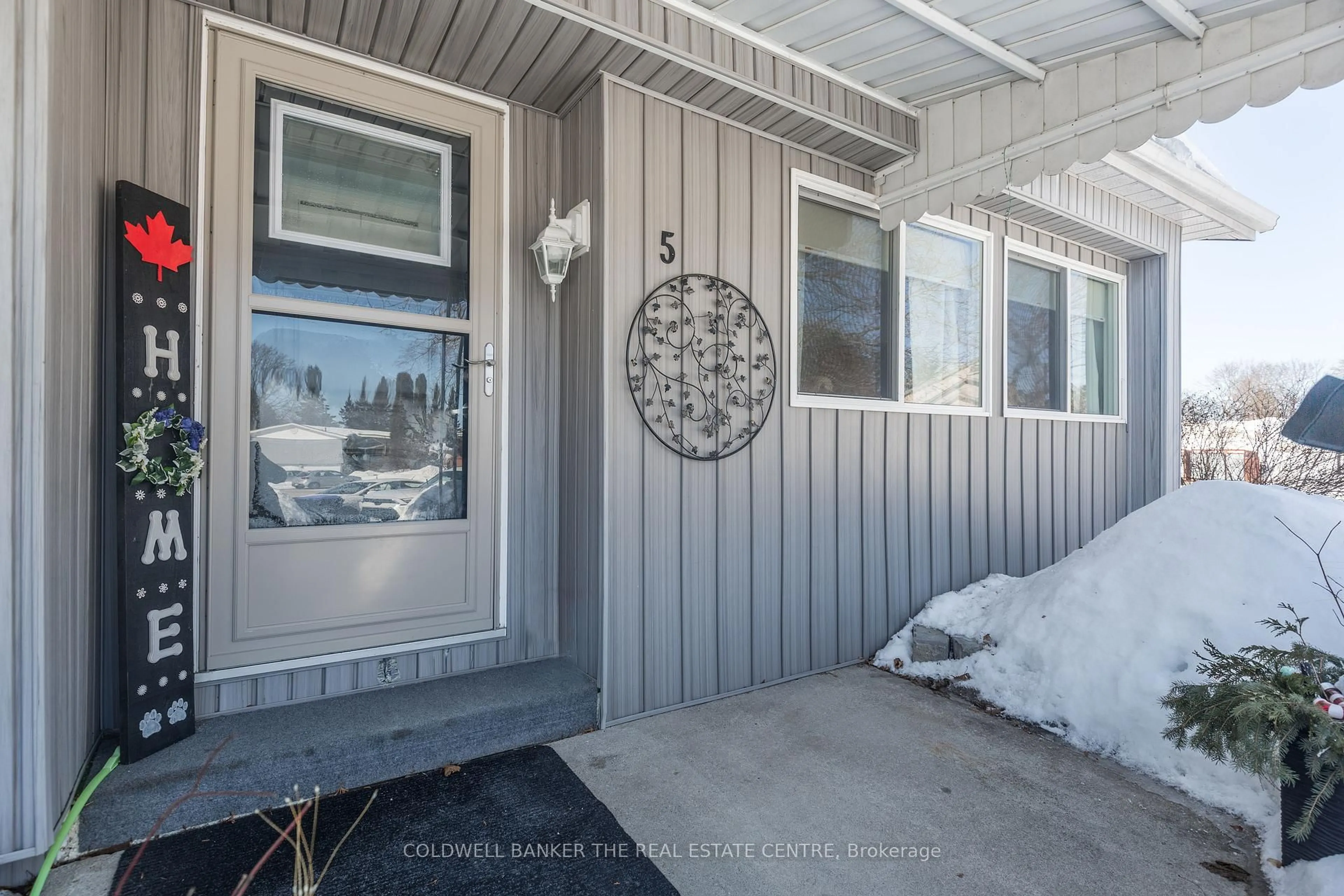 Unknown for 5 Broadway Ave, Innisfil Ontario L9S 1M9