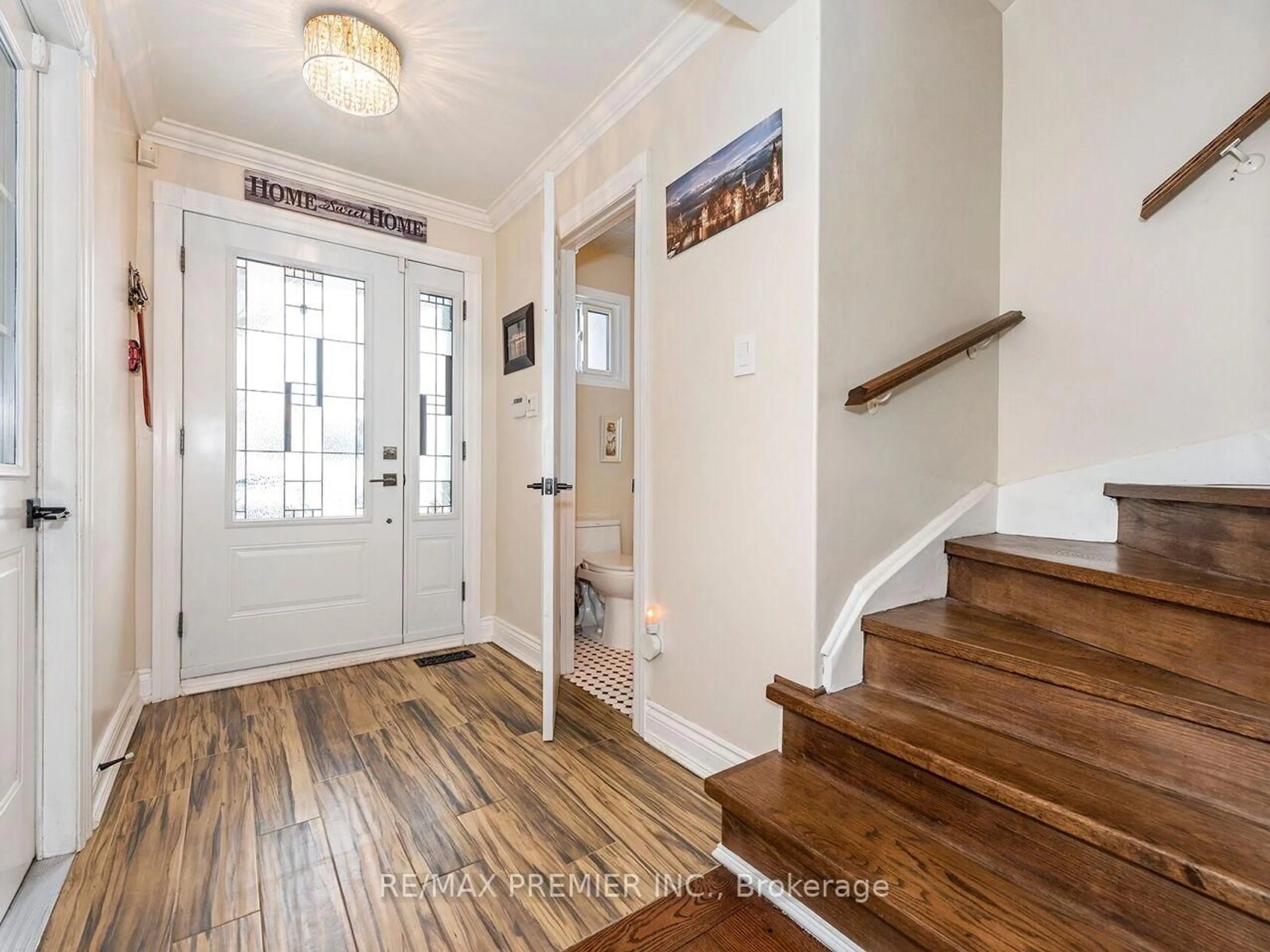 Indoor entryway for 86 Agincourt Rd, Vaughan Ontario L4L 2Z9