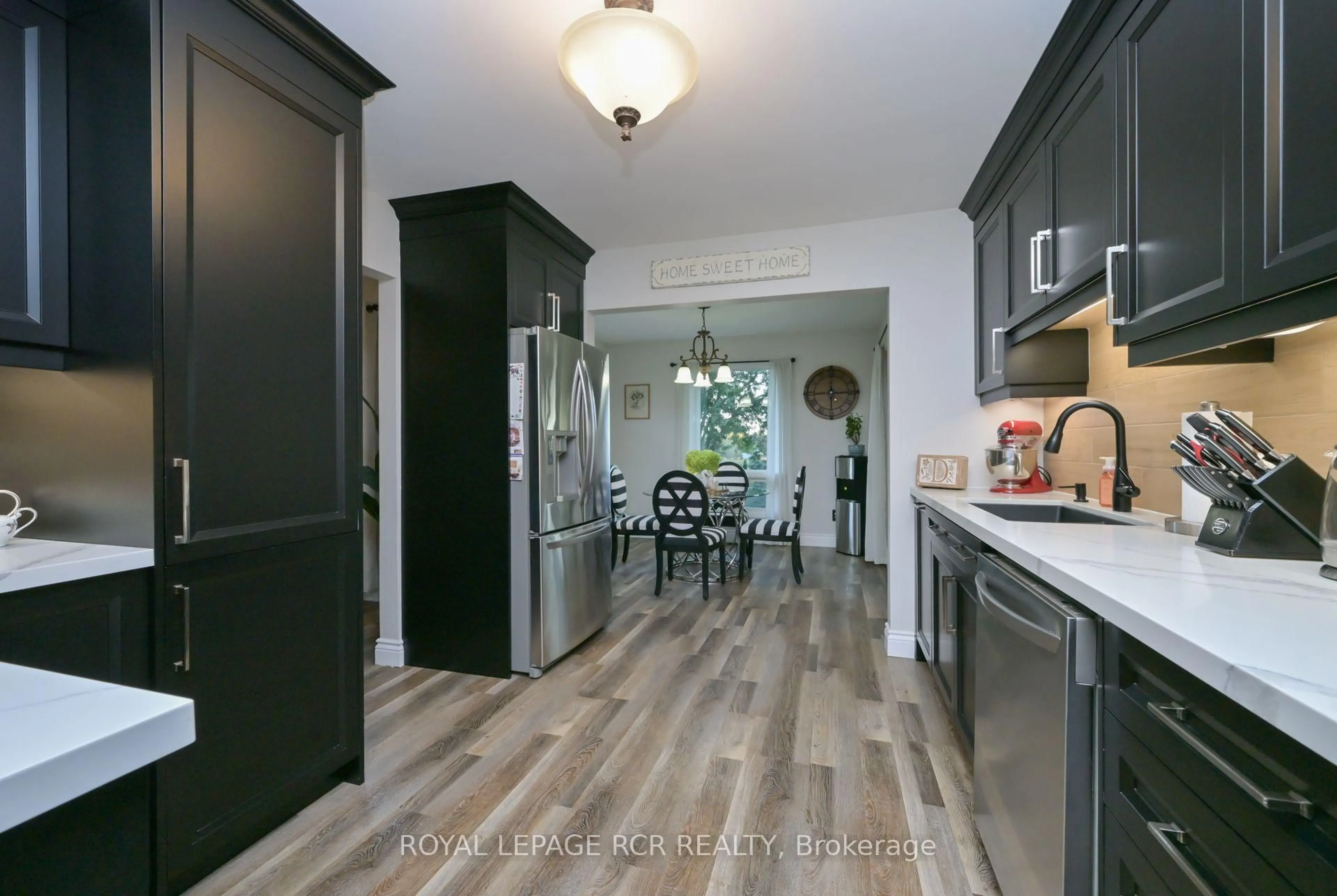 Open concept kitchen, unknown for 10 Joseph St, Adjala-Tosorontio Ontario L0G 1L0