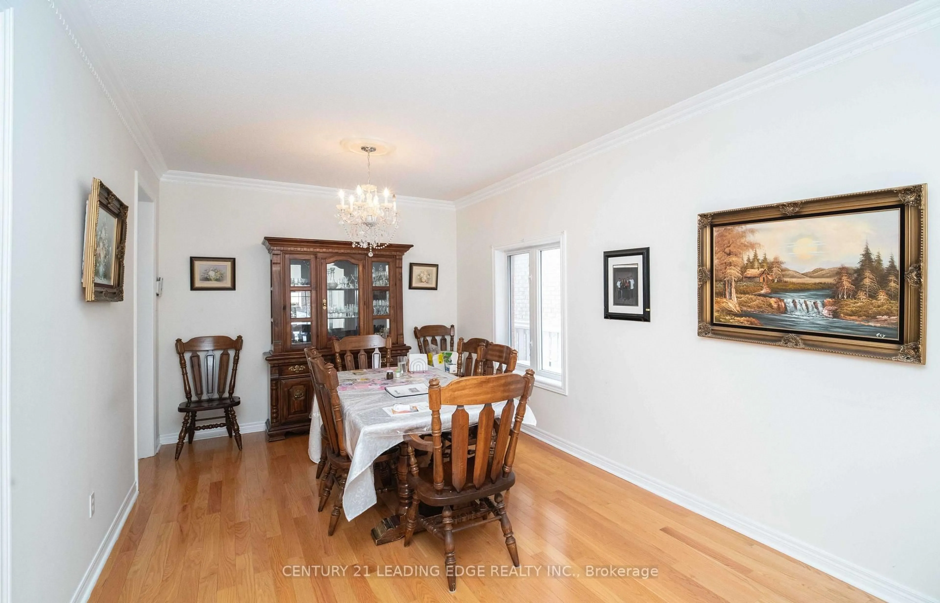 Dining room, wood/laminate floor for 21 Summerlea St, Markham Ontario L3S 4H6