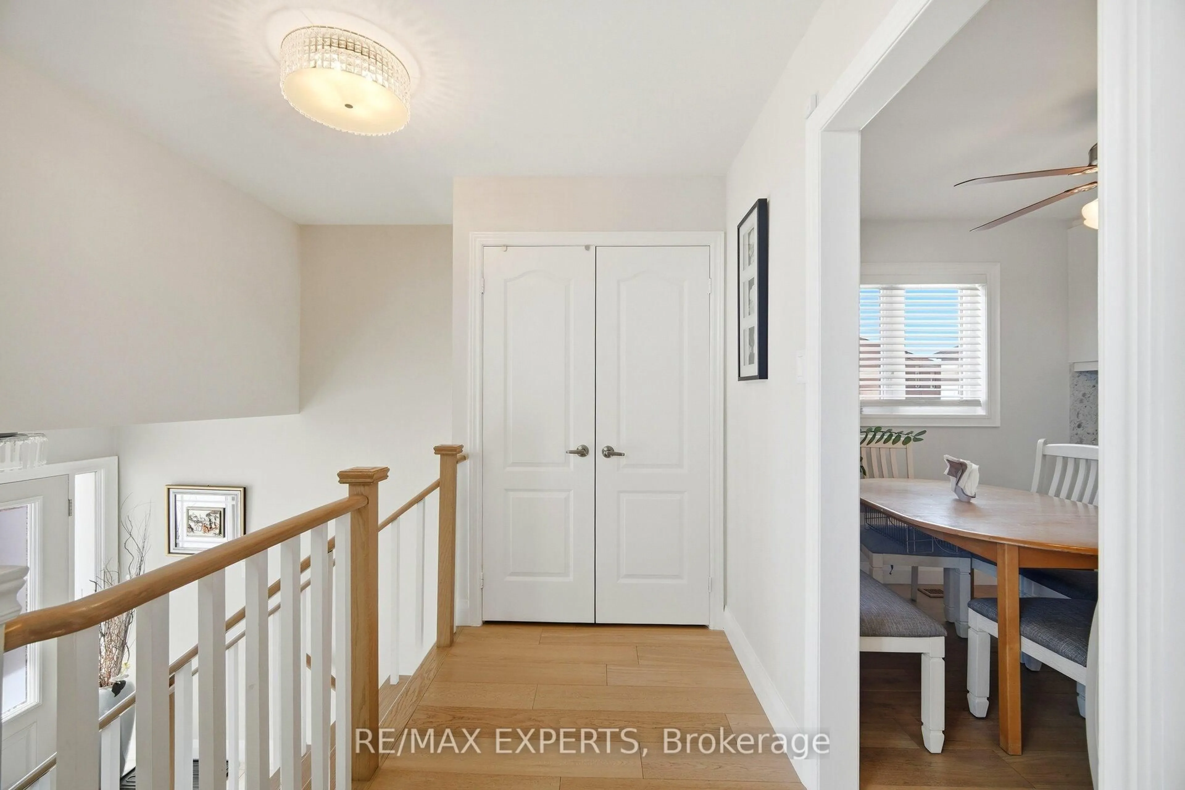 Indoor entryway for 75 Corkwood Cres, Vaughan Ontario L6A 3B4