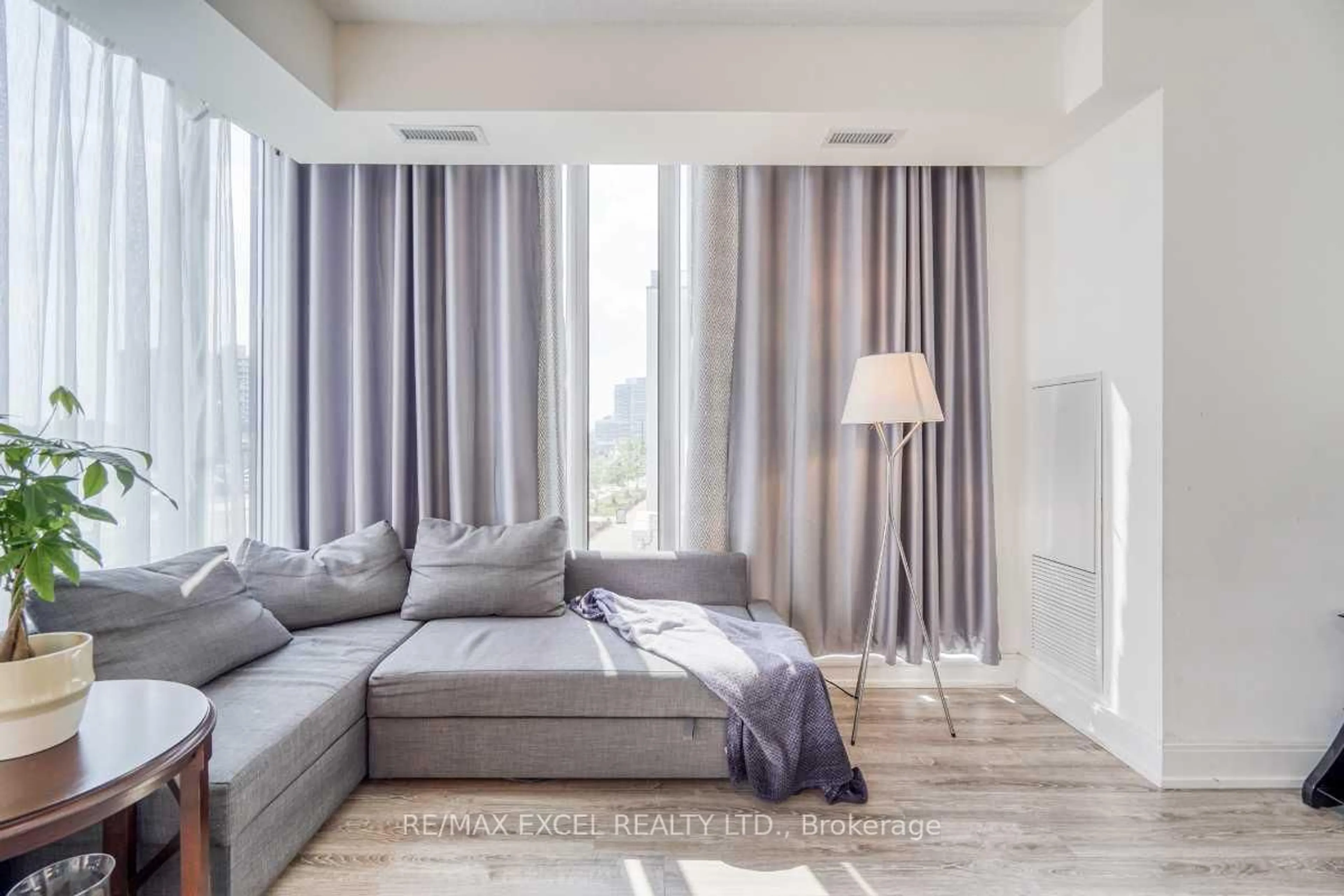 Living room with furniture, unknown for 9608 Yonge St #202A, Richmond Hill Ontario L4C 0X4